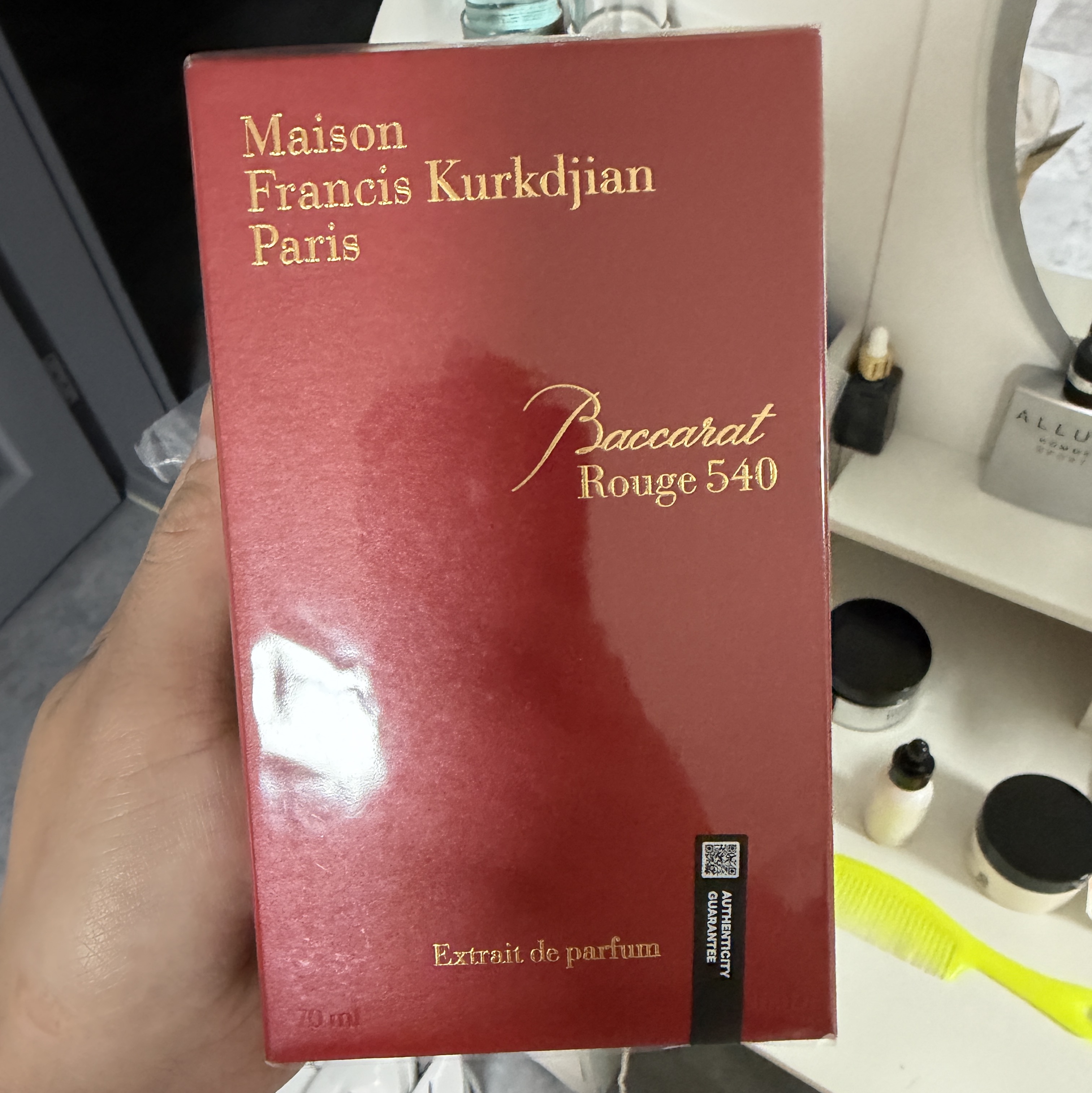 Maison Francis Kurkdjian Baccarat Rouge 540 Extrait De Parfum 70ml 착용 스타일