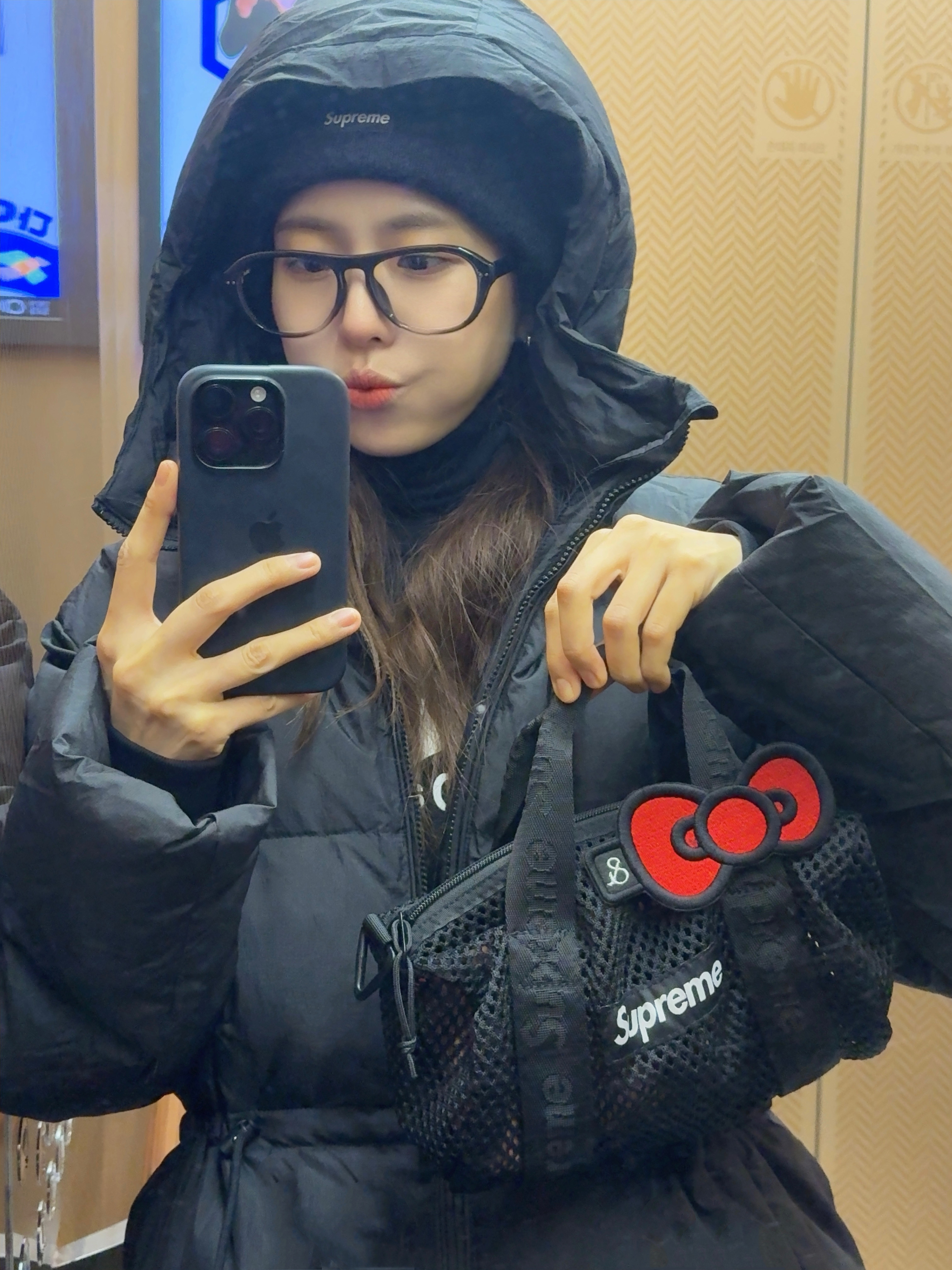 Supreme Mohair Beanie Black - 23FW, Hangle Round Geek Chic Black Hype Hangle 착용 스타일
