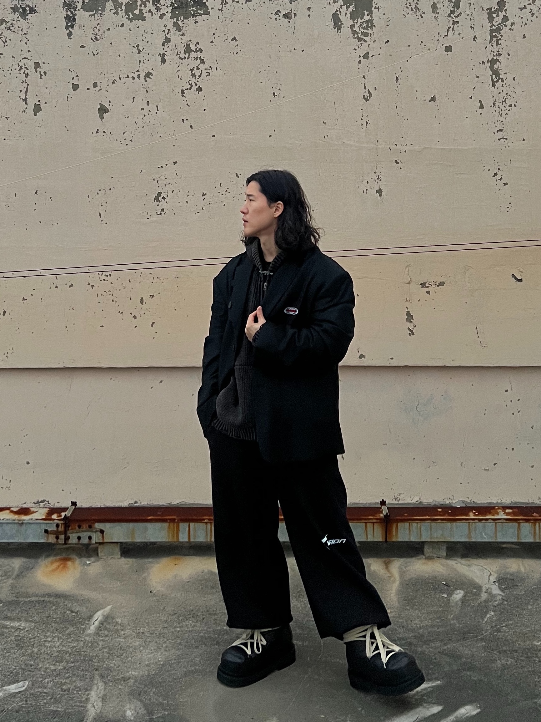Civision by CSC Star Logo Jogger Pants Black, [KREAM 단독] Civision by CSC Dark Vision Blazer Black 착용 스타일 - 5