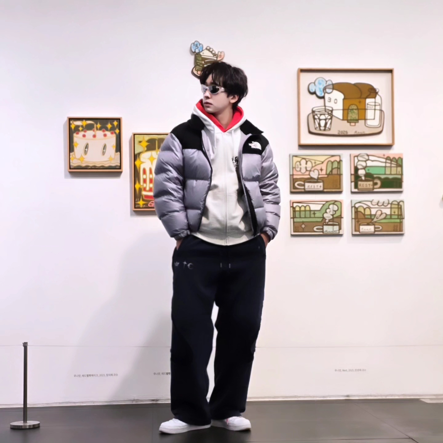Stussy Beach Roots Hoodie Red, Stussy Stock DSM Ginza Zip Hoodie Ash Heather 2023 착용 스타일 - 1