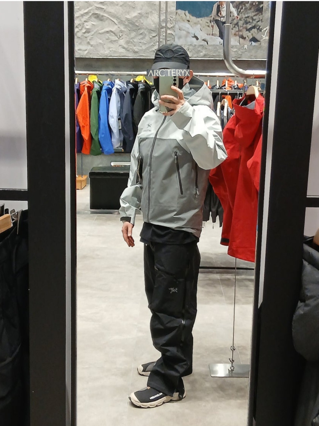 Stone Island 99576 Nylon Metal 6-Panel Cap Black, Salomon RX Slide 3.0 Black Plum Kitten 착용 스타일
