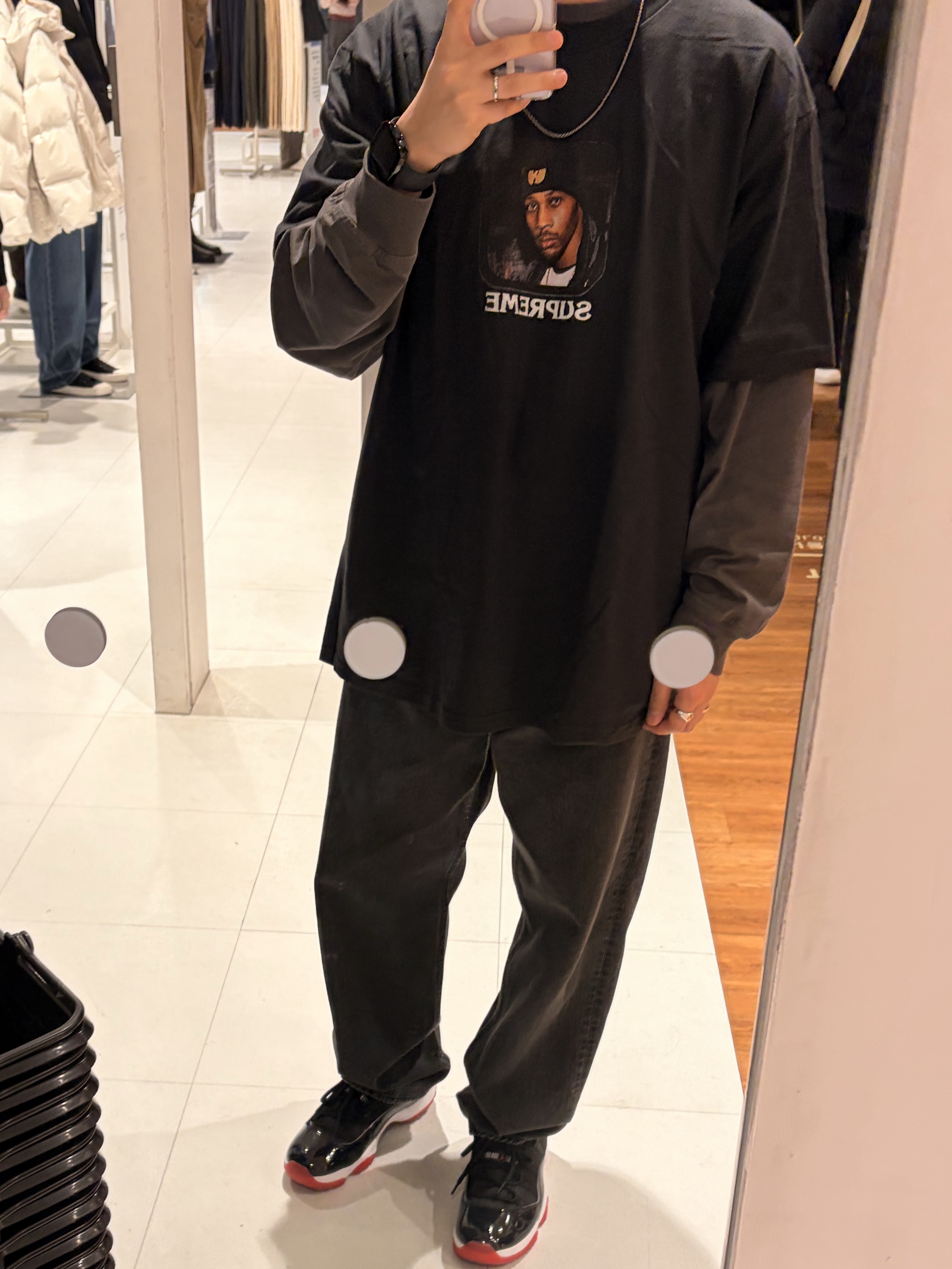 Supreme x Wu-Tang Clan RZA T-Shirt Black - 25FW, Jordan 11 Retro Low Bred 2025 착용 스타일