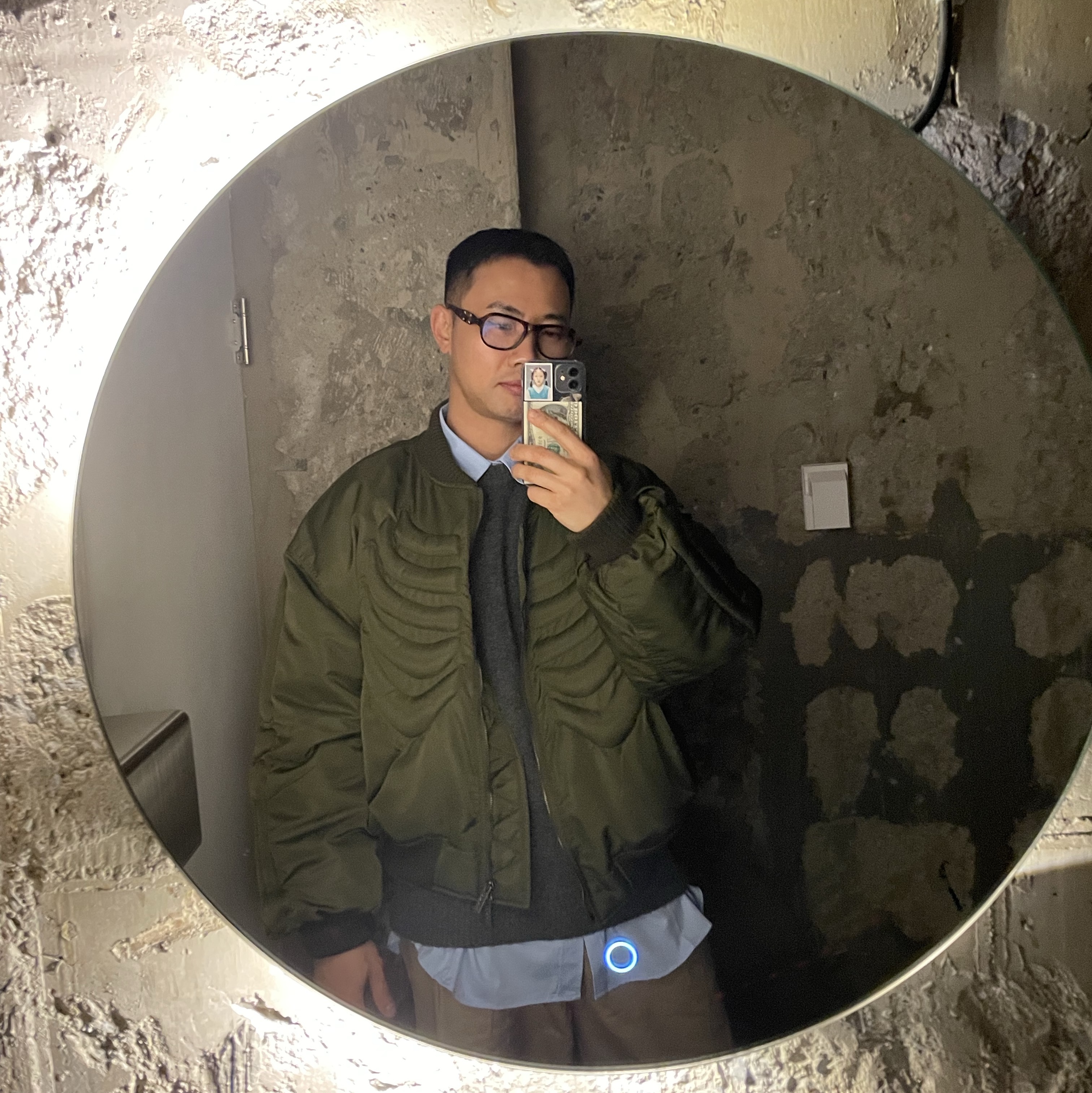 Surgery Bone Embossing Ma1 Khaki, Gentle Monster x Maison Margiela MM113 Tortoiseshell Clear 착용 스타일