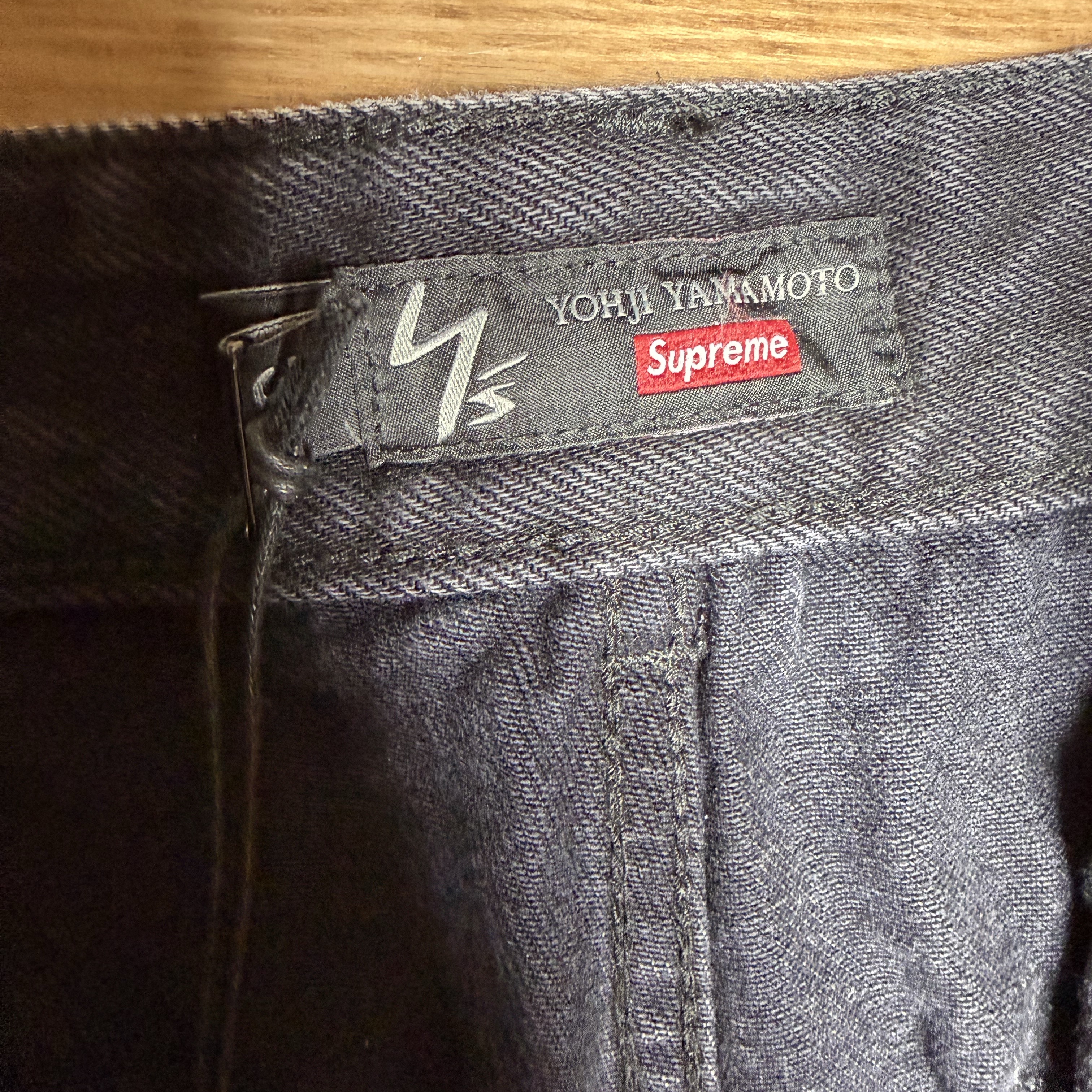 Supreme x Y's by Yohji Yamamoto Denim Utility Pants Washed Black - 25FW 착용 스타일 - 2