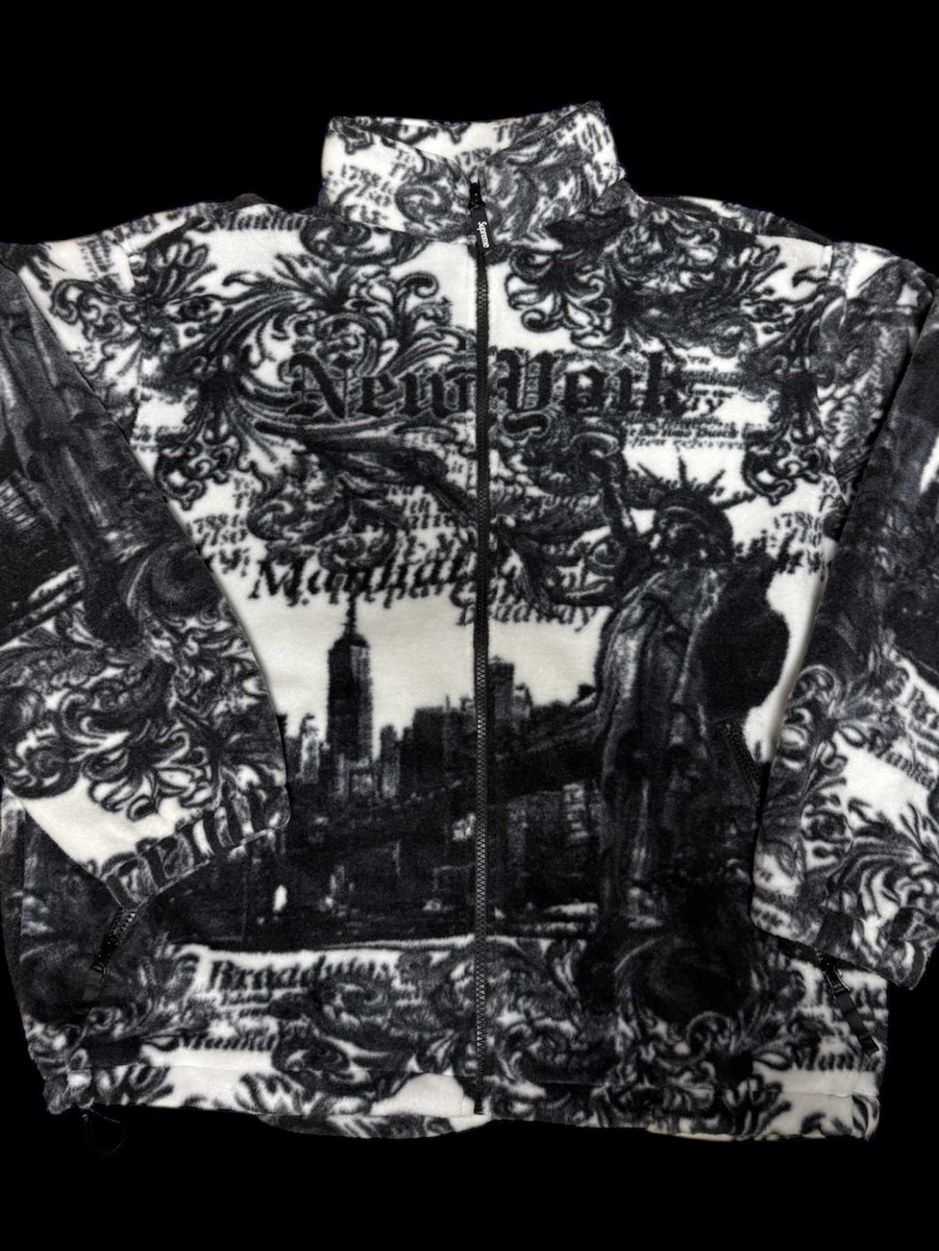 Birkenstock Boston Soft Footbed Taupe - Narrow, Supreme New York Fleece Jacket White - 25FW 착용 스타일 - 3