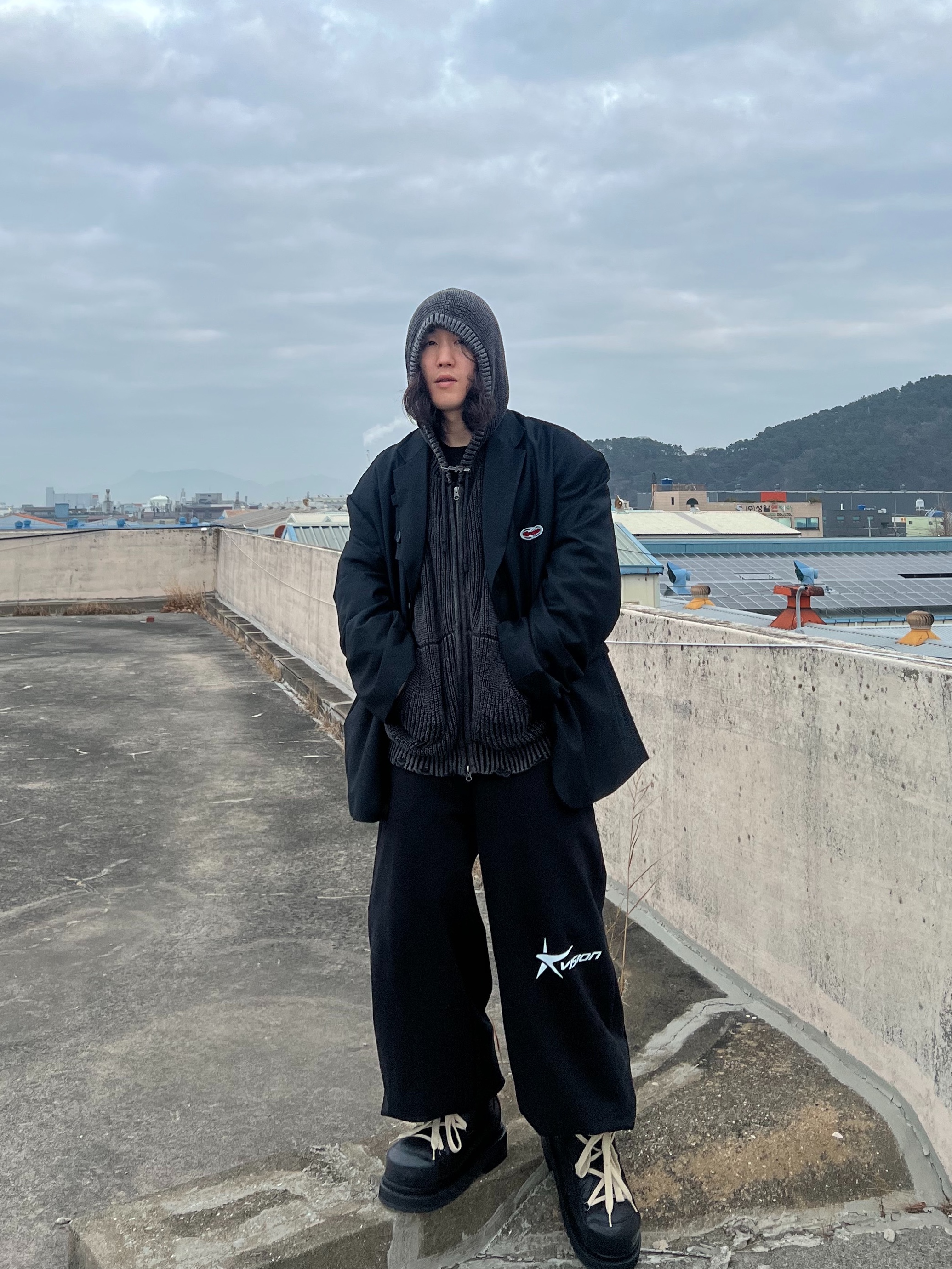 Civision by CSC Star Logo Jogger Pants Black, [KREAM 단독] Civision by CSC Dark Vision Blazer Black 착용 스타일 - 4