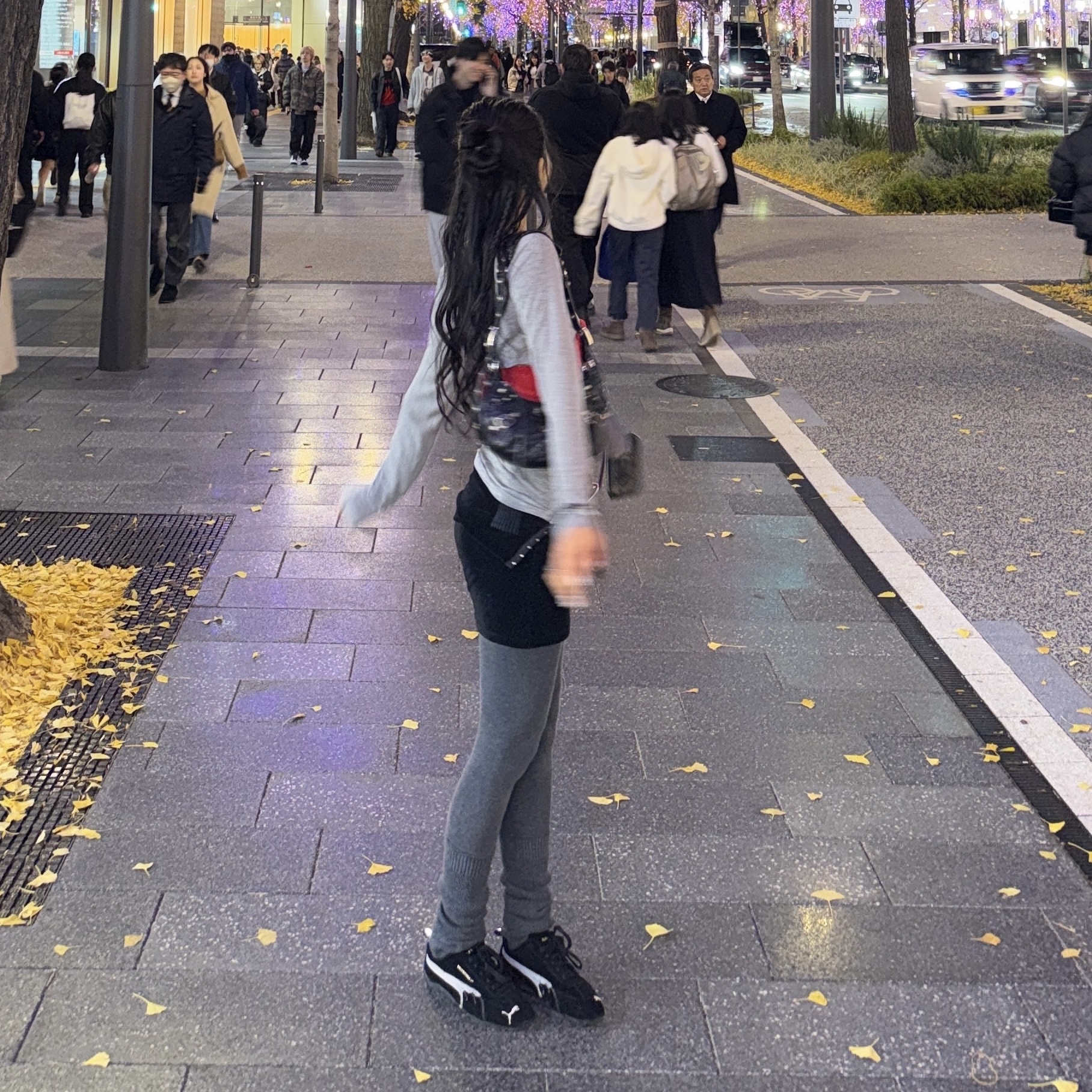 (W) The North Face Ella Down Jacket RDS Black - 25FW, Balenciaga Arena Lambskin Le Cagole XS Shoulder Bag Black 착용 스타일 - 3