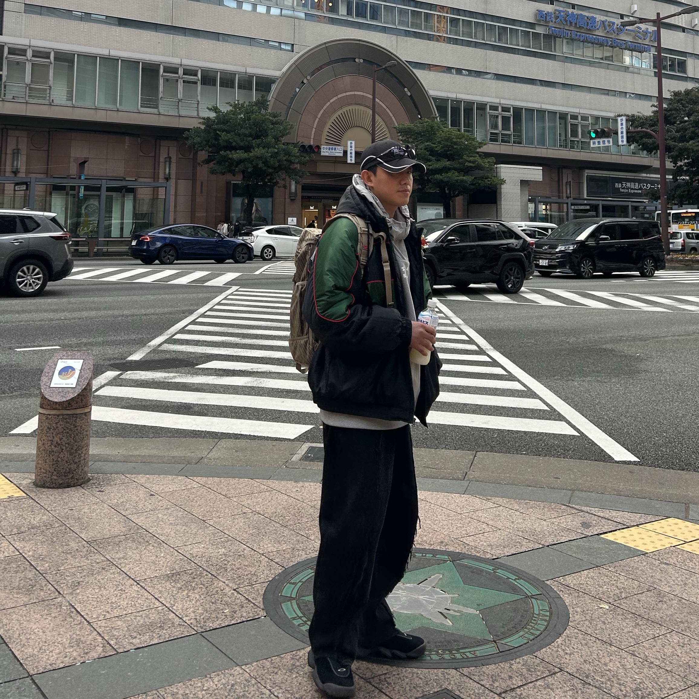 IAB Studio Woven Hoodie Gray White, Supreme Backpack Tan Raindrop - 24FW 착용 스타일 - 2