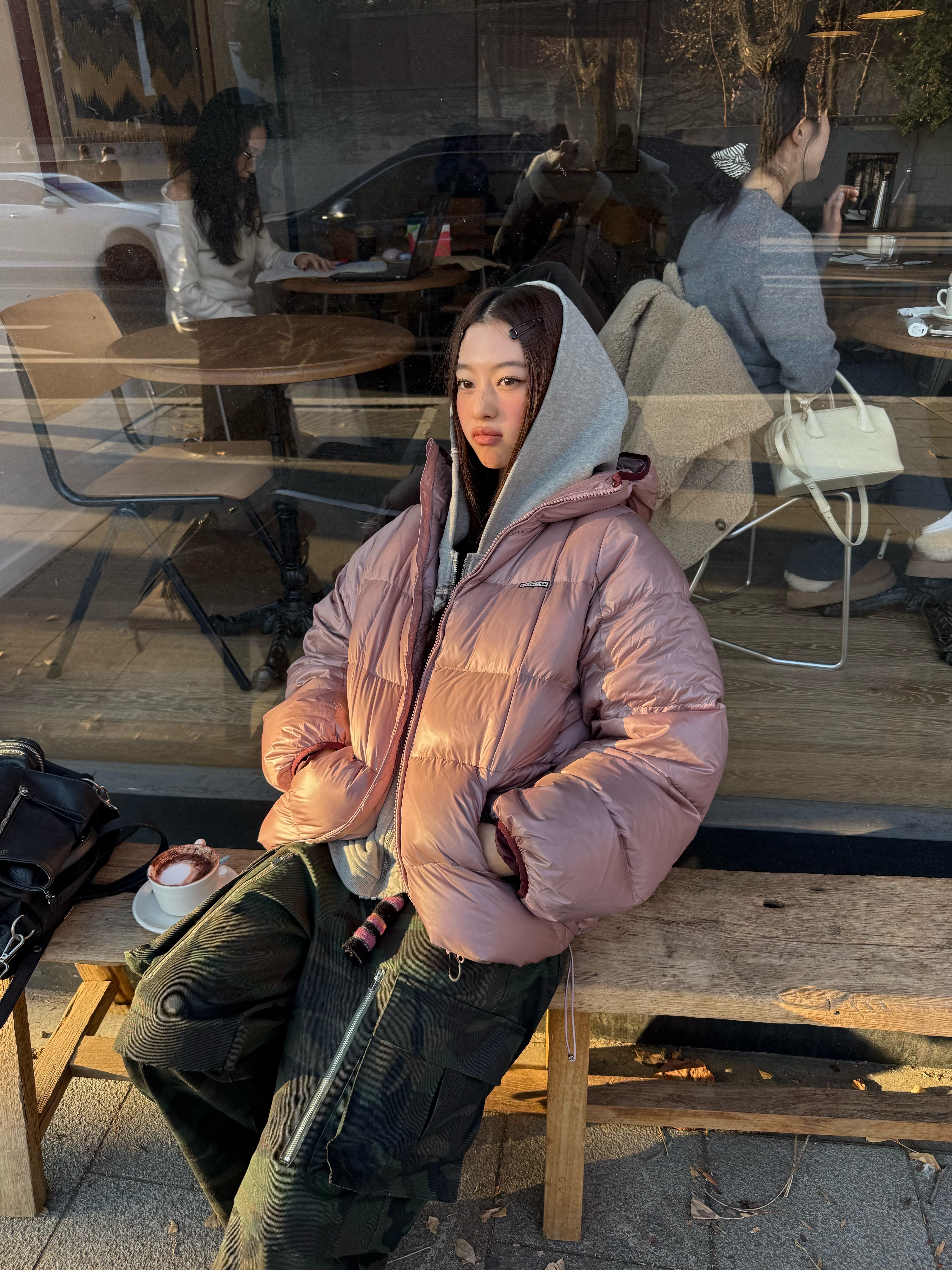 Thevinylhouse Hooded Duck Down Jacket Pink 착용 스타일 - 2