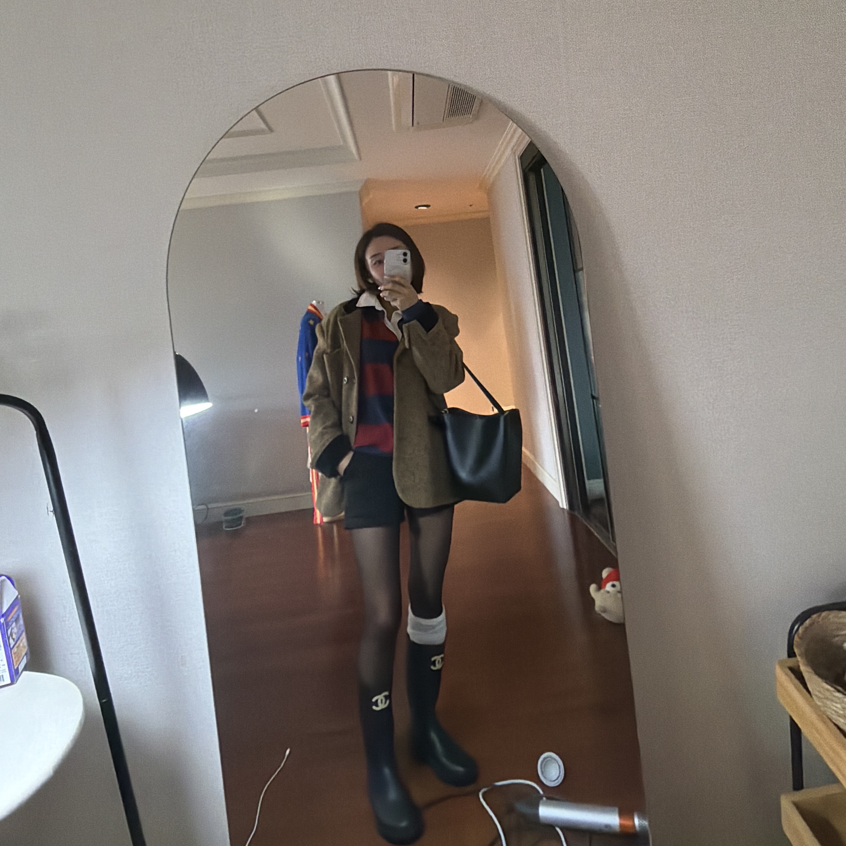 (W) Chanel Boots Caoutchouc & Black ์ฐฉ์ฉ ์คํ์ผ