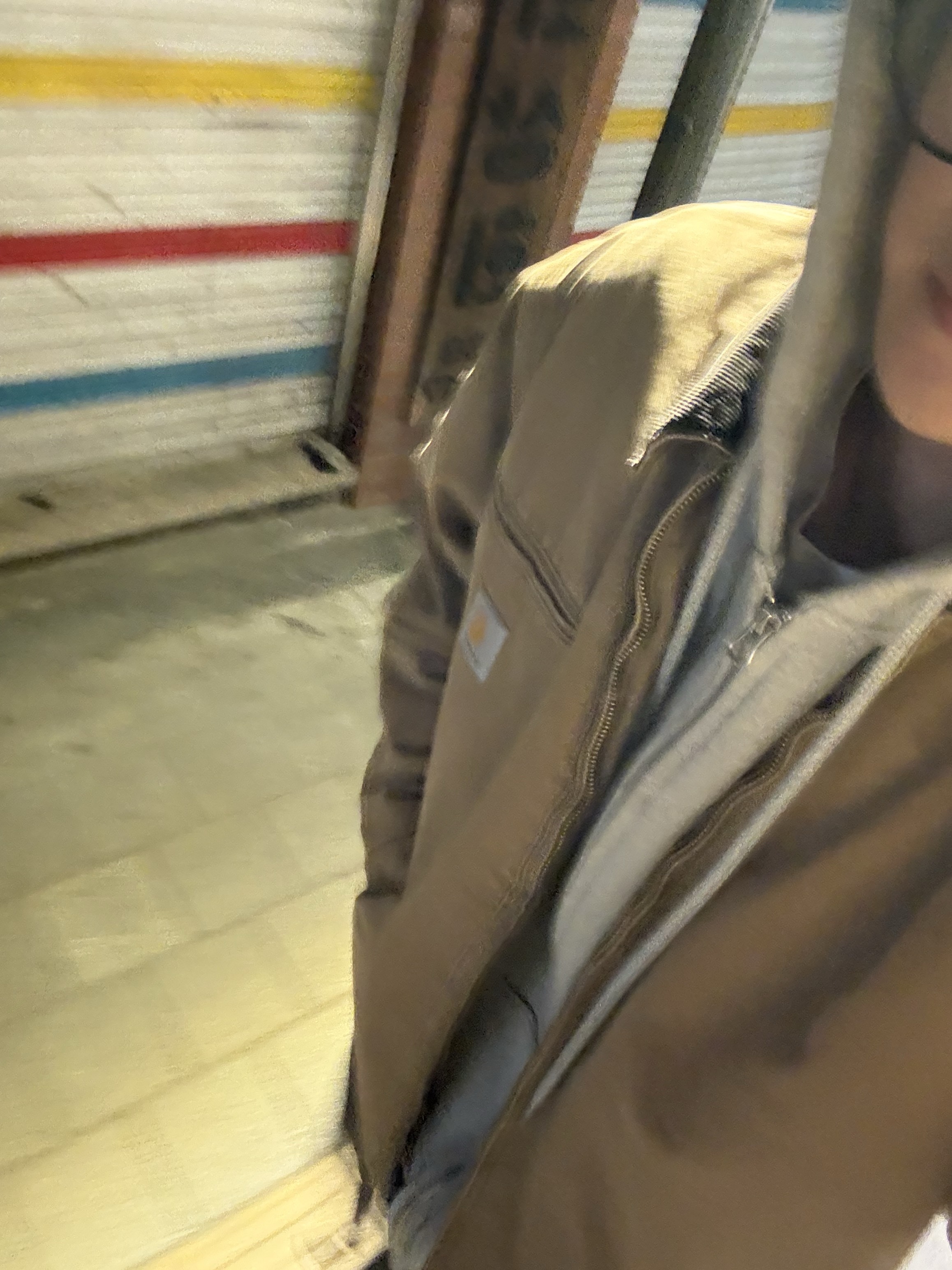 Carhartt WIP OG Detroit Jacket Hamilton Brown Tobacco, Deus Ex Machina Seoul College Hooded Jacket Grey Heather 착용 스타일 - 2