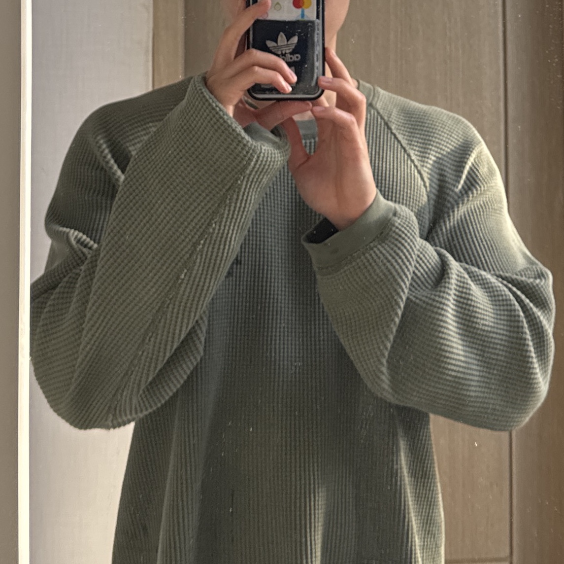 Stussy Raglan Thermal LS Crew Pine 착용 스타일