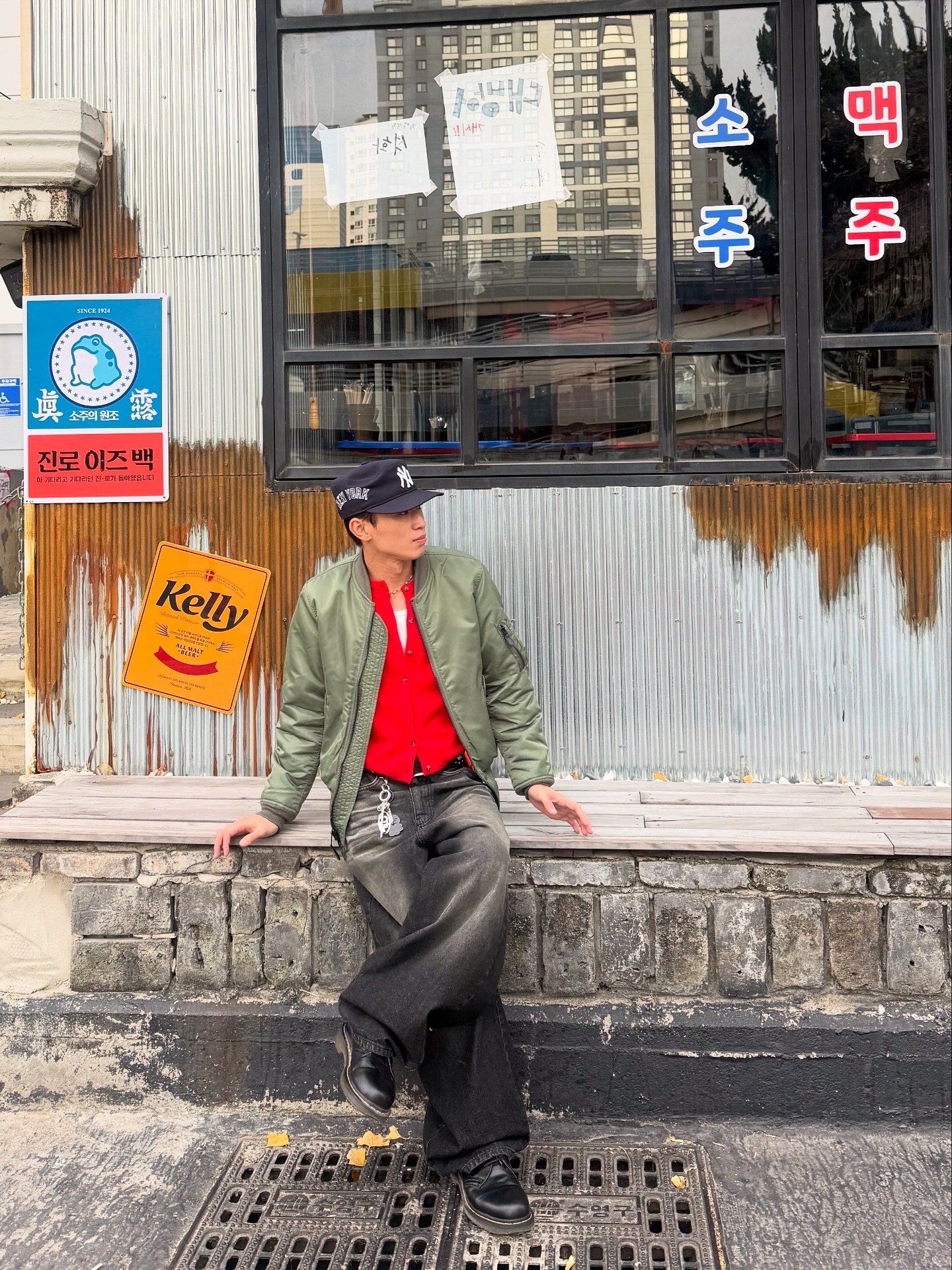 Dr. Martens 1461 Smooth Black, New Era MLB New York Yankees Pillbox Series Ball Cap Navy 착용 스타일 - 3