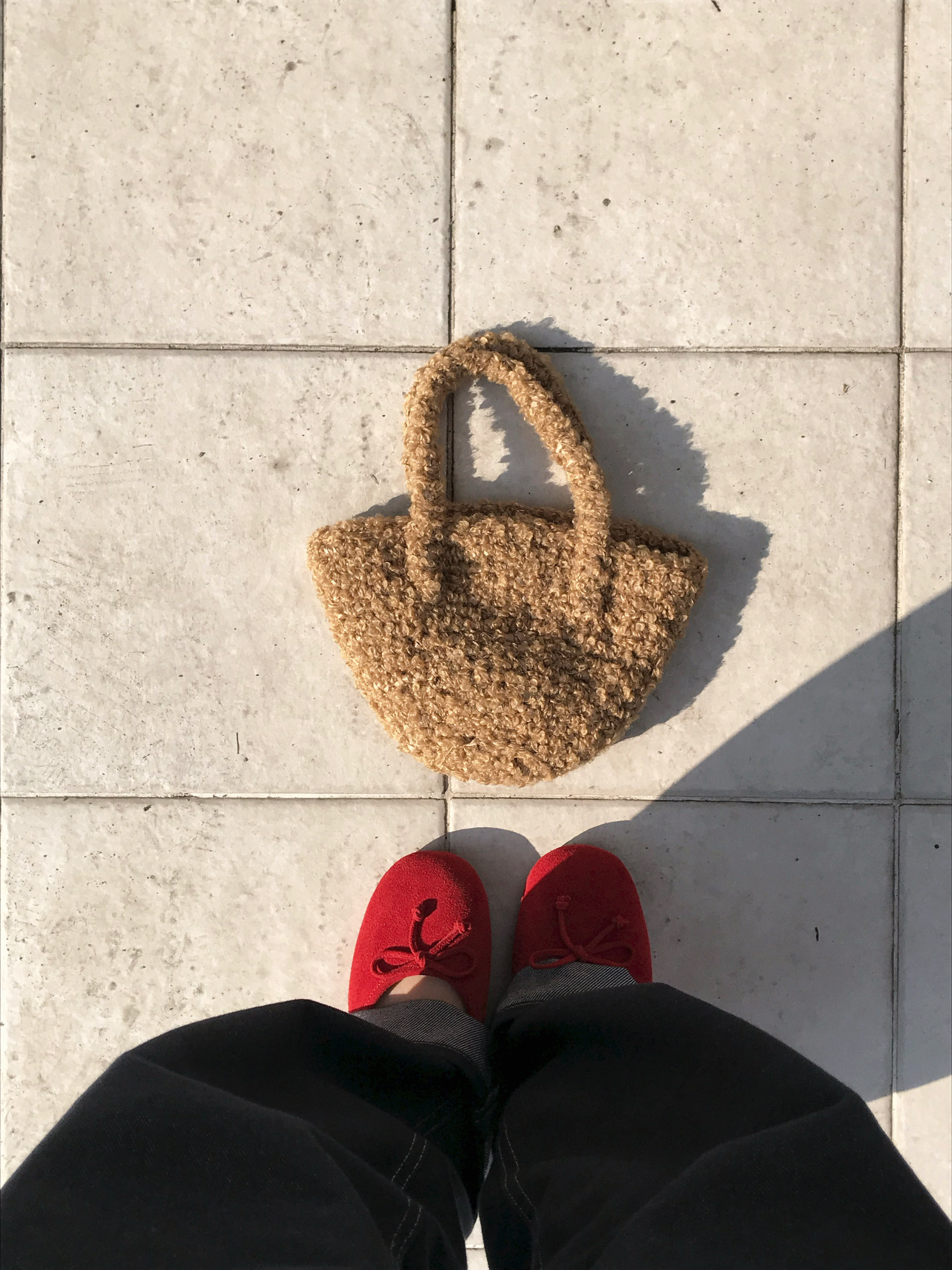 Nike x Jacquemus Moon Shoe SP University Red and Bicycle Yellow, Patagonia Synchilla Snap-T Fleece Pullover Burnished Red 착용 스타일