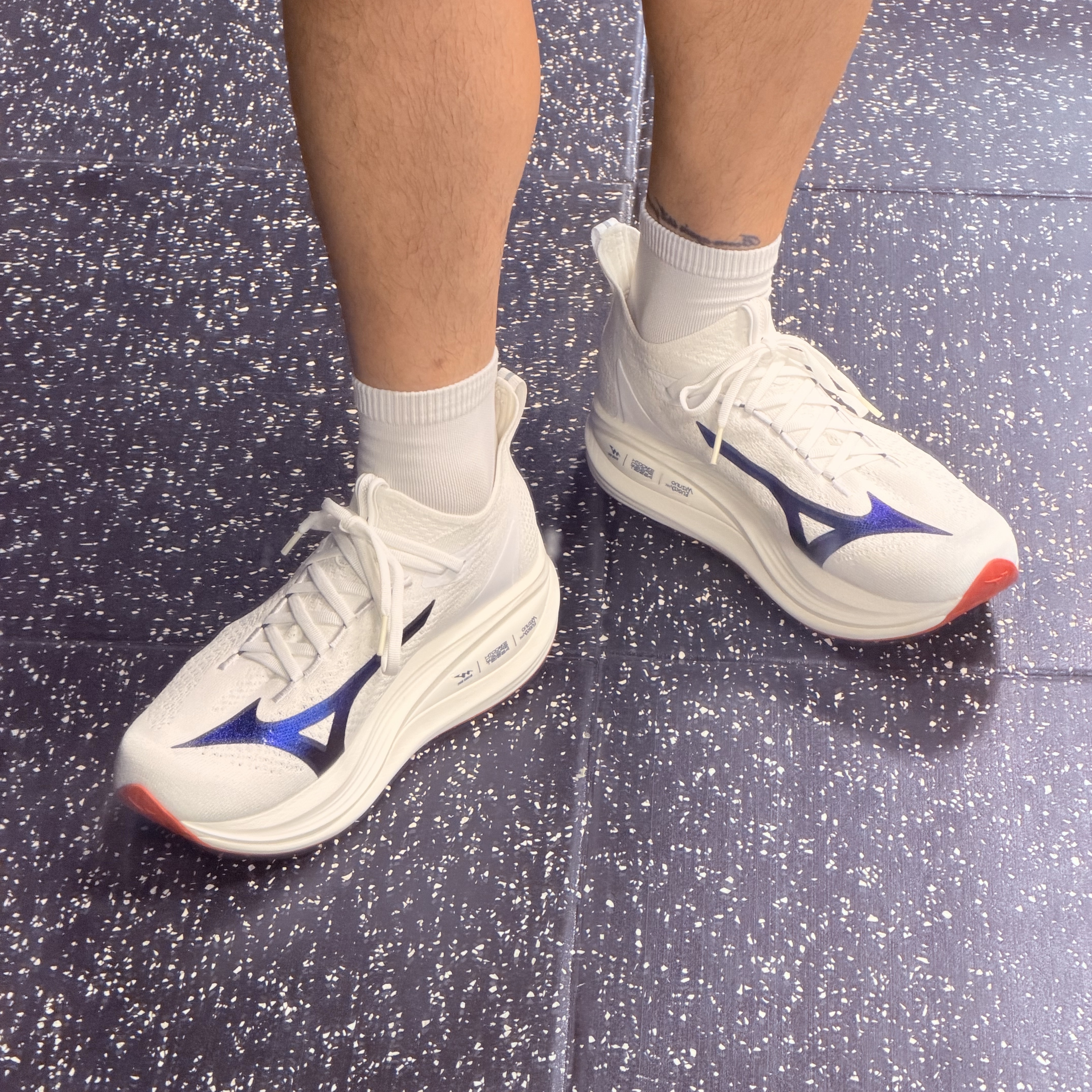 Mizuno Neo Vista 2 White Iris Bloom 착용 스타일