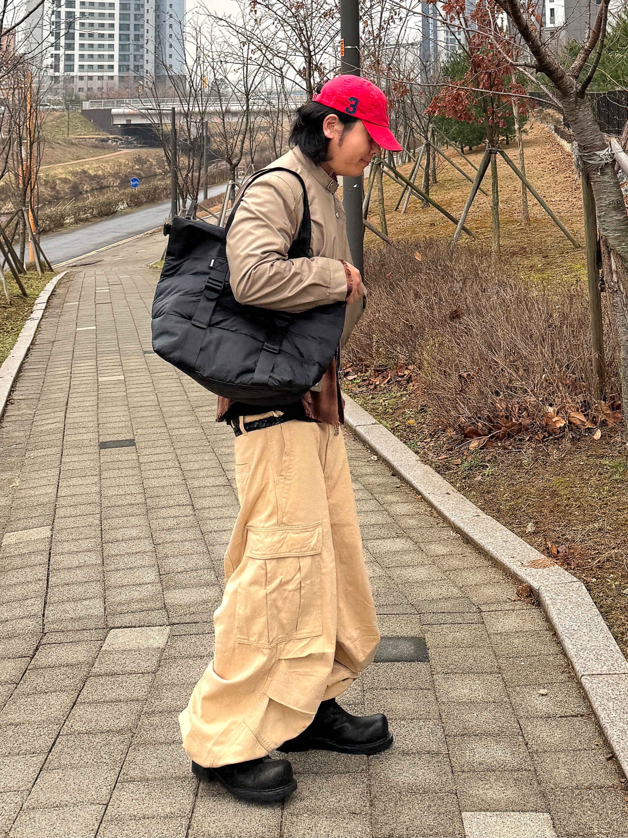 Jieda Western Belt Black, NOD Stone Washed Cargo Pants Beige 착용 스타일 - 1