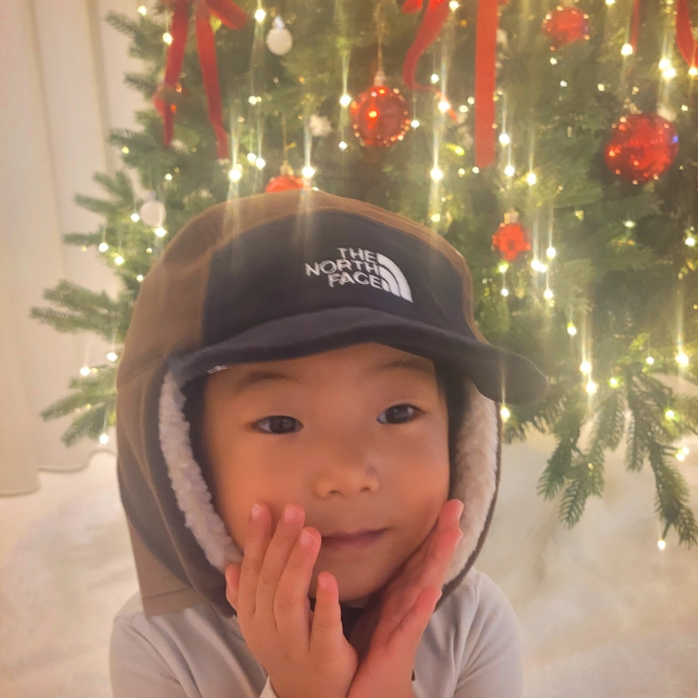 The North Face Fleece Earmuff EX Cap Cocoa Brown 착용 스타일