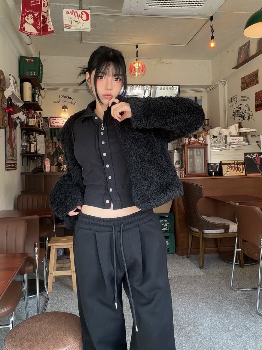 Undermycar Mu.03 Anti Fxxking Logo Play Oversized Sweat Jogger Black 착용 스타일 - 2