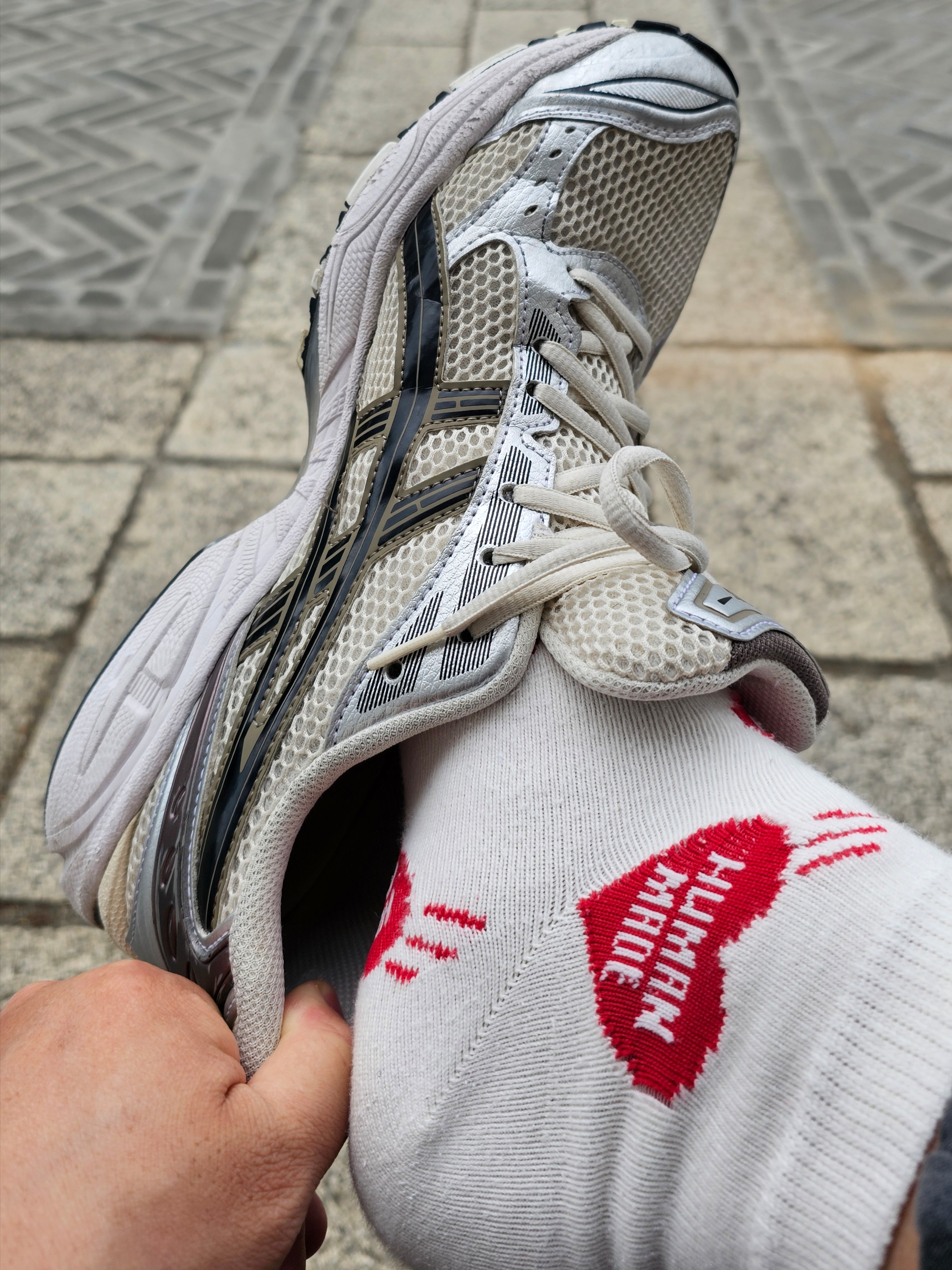 Human Made Short Heart Pattern Socks Red, Asics Gel-Kayano 14 Cream Black 착용 스타일