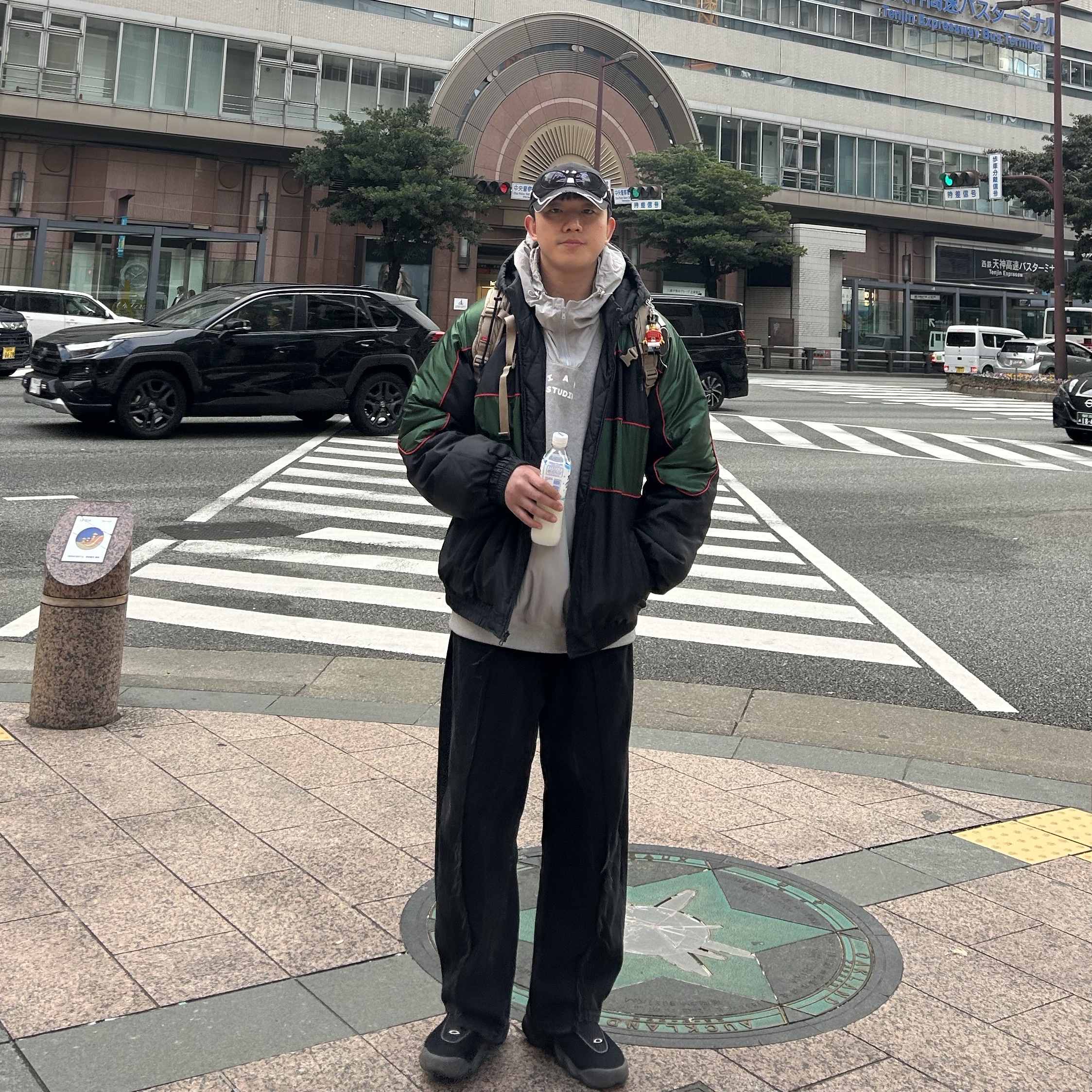 IAB Studio Woven Hoodie Gray White, Supreme Backpack Tan Raindrop - 24FW 착용 스타일 - 1