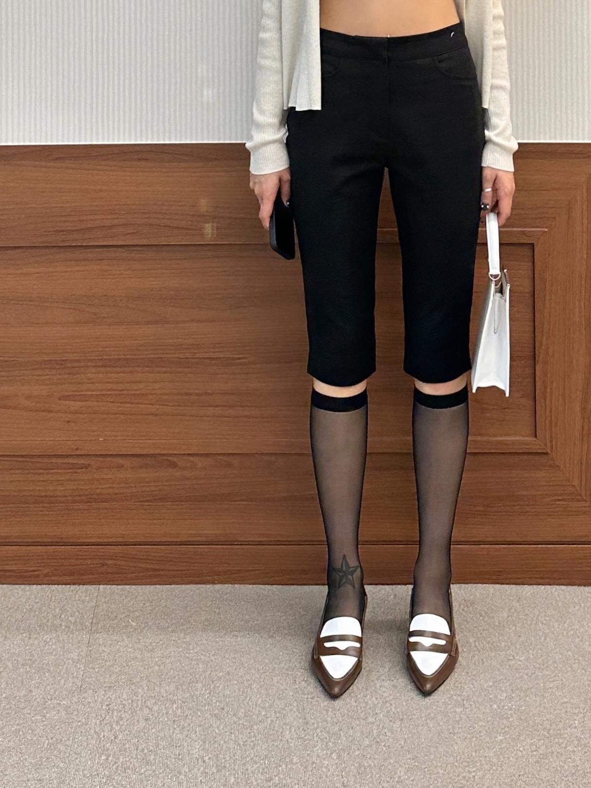 PENNY PLATE Women Stiletto Brown 착용 스타일