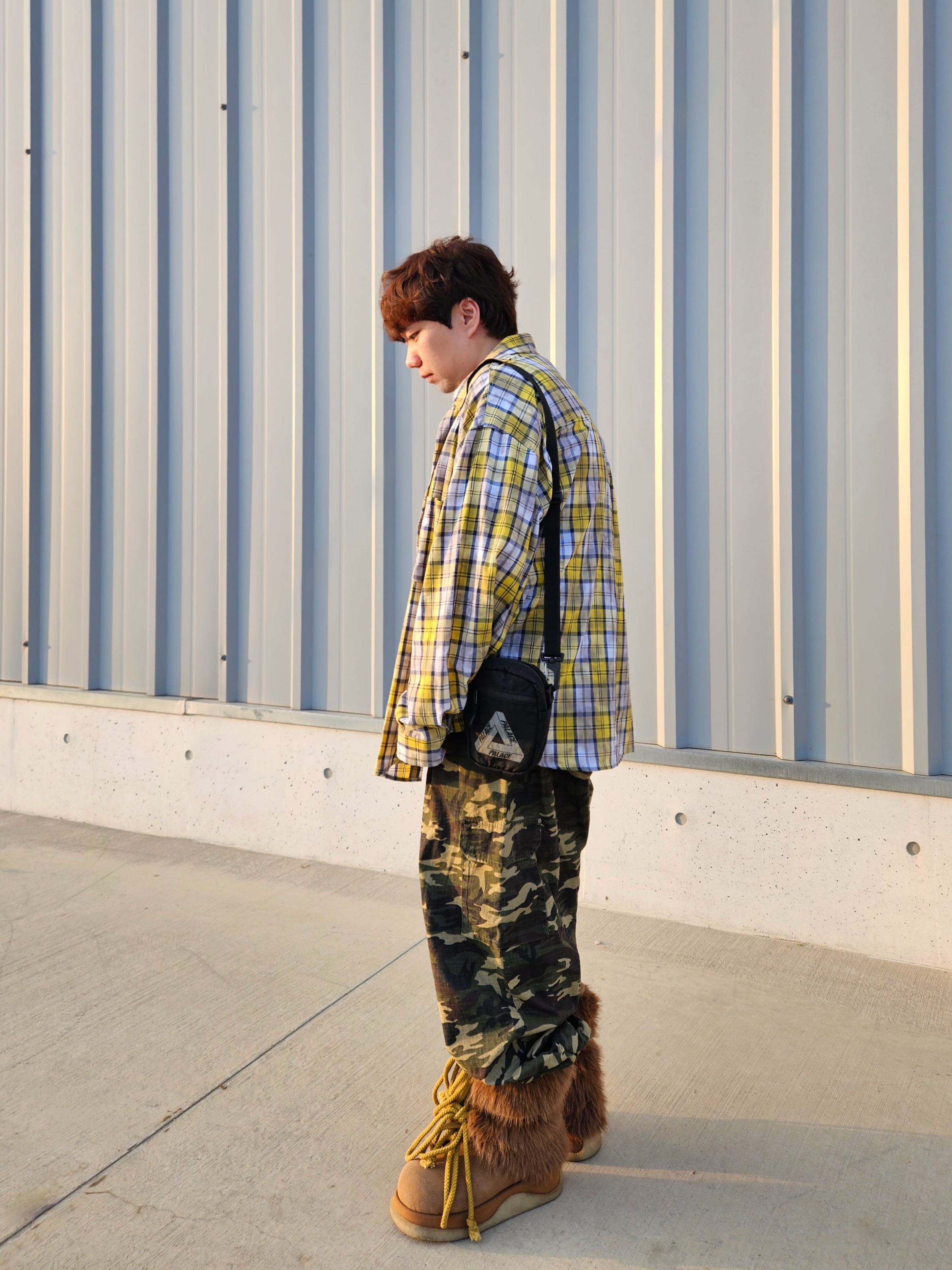 Palace Cordura Double Diamond Shot Bag Black - 21FW 착용 스타일
