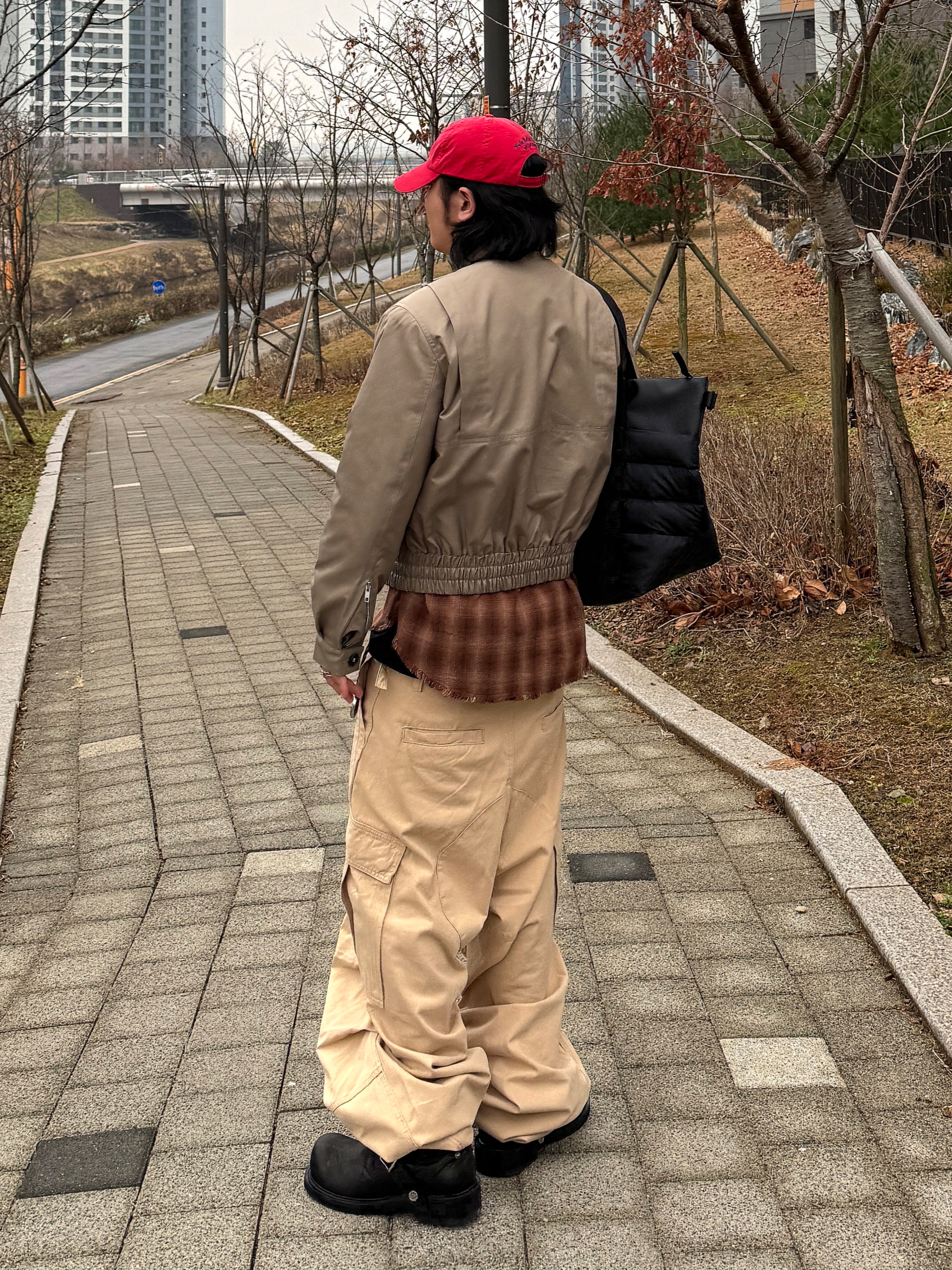 Jieda Western Belt Black, NOD Stone Washed Cargo Pants Beige 착용 스타일 - 6