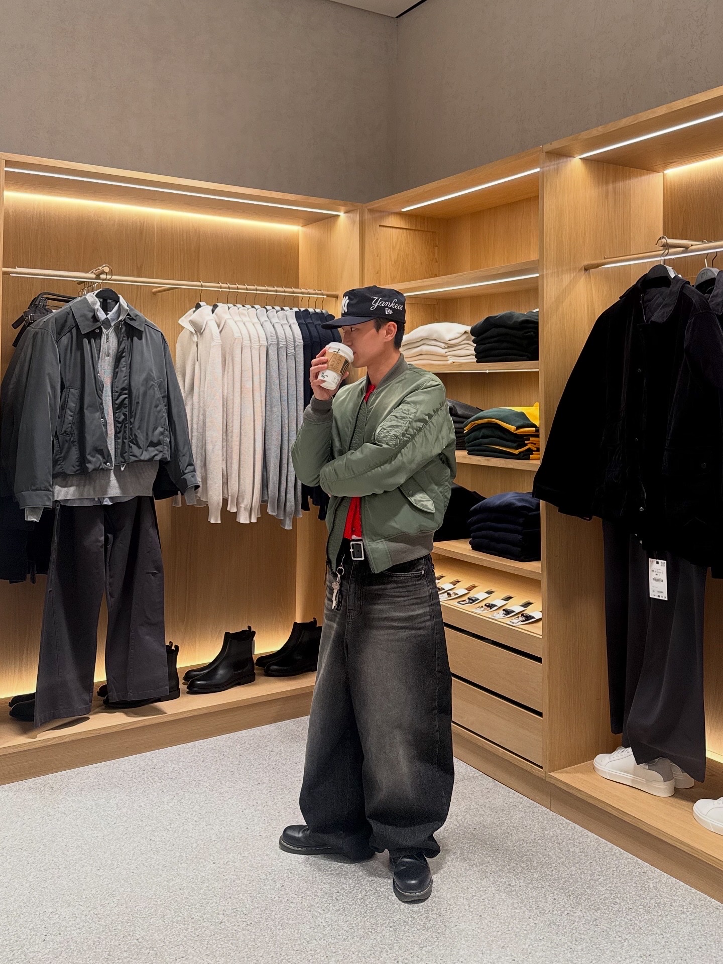 Dr. Martens 1461 Smooth Black, New Era MLB New York Yankees Pillbox Series Ball Cap Navy 착용 스타일 - 2