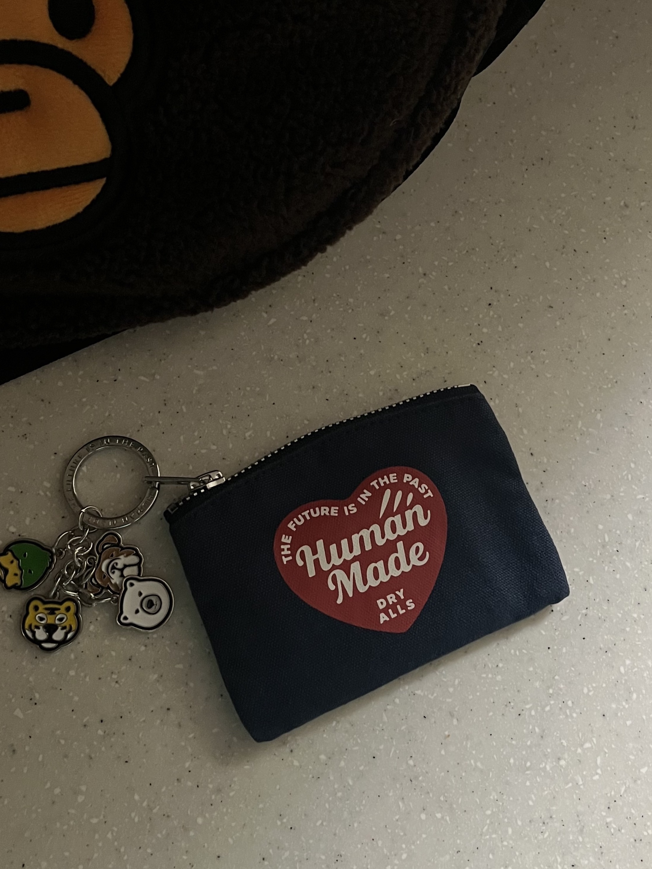 Human Made Animal Keyring Silver, Human Made Card Case Navy 착용 스타일