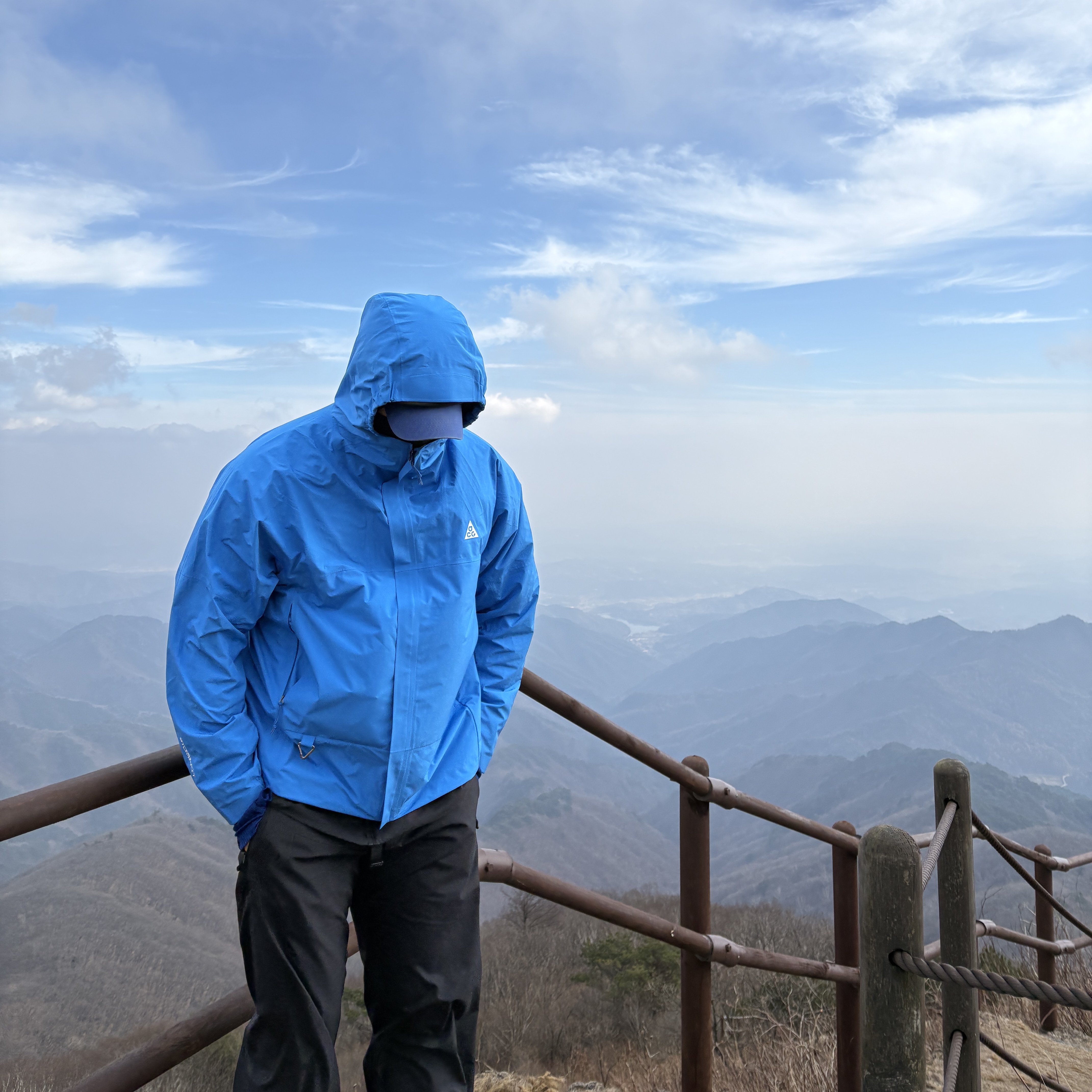 Nike ACG Storm-Fit ADV Cascade Rains Full Zip Jacket Light Photo Blue Summit White - Asia 착용 스타일 - 3