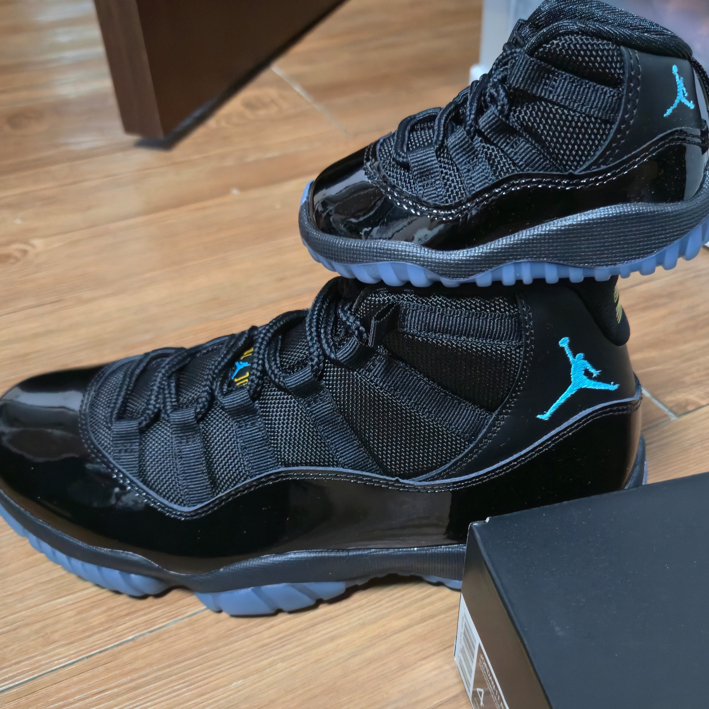 Jordan 11 Retro Gamma 착용 스타일