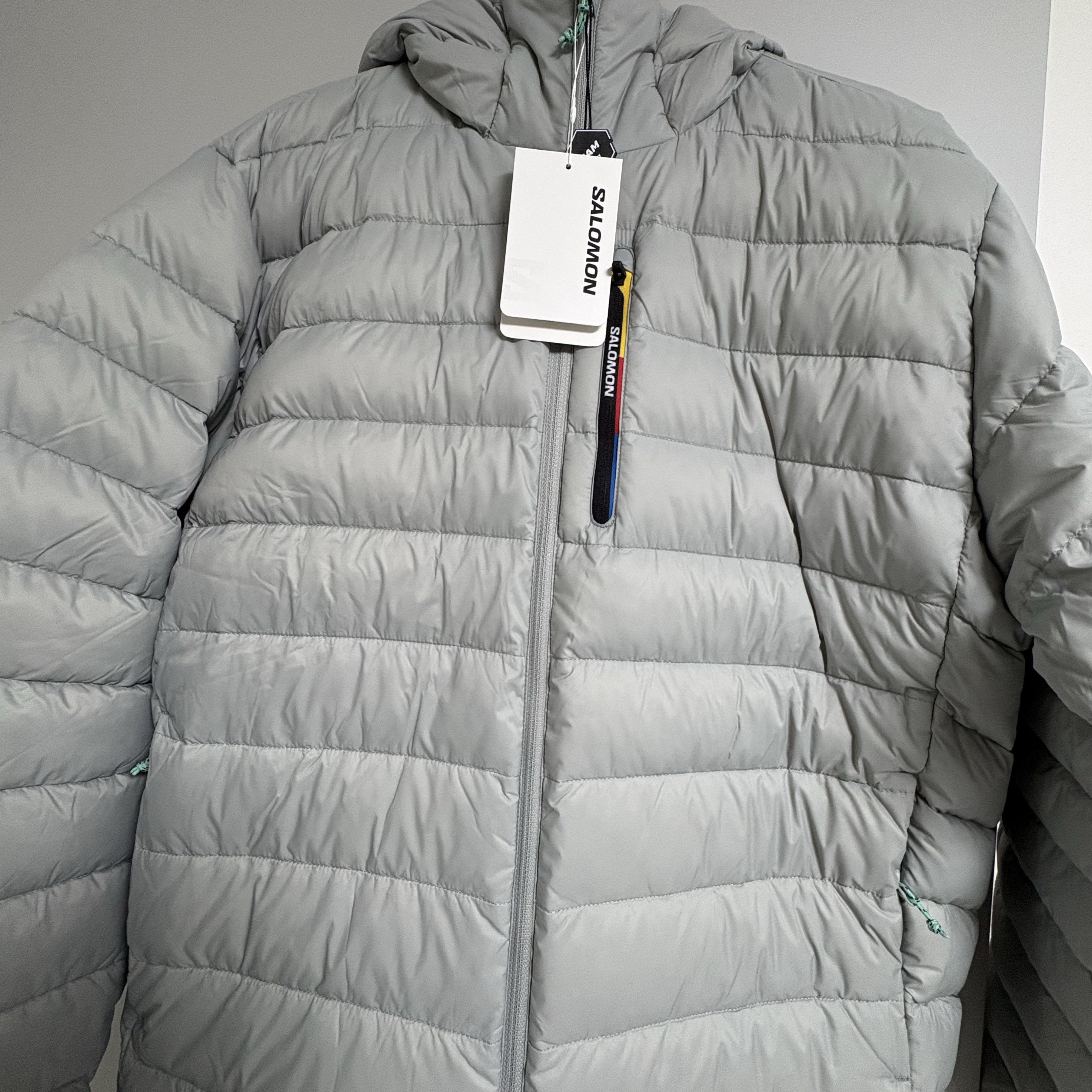 Salomon X-Fuse Hooded Down Jacket Light Gray 착용 스타일