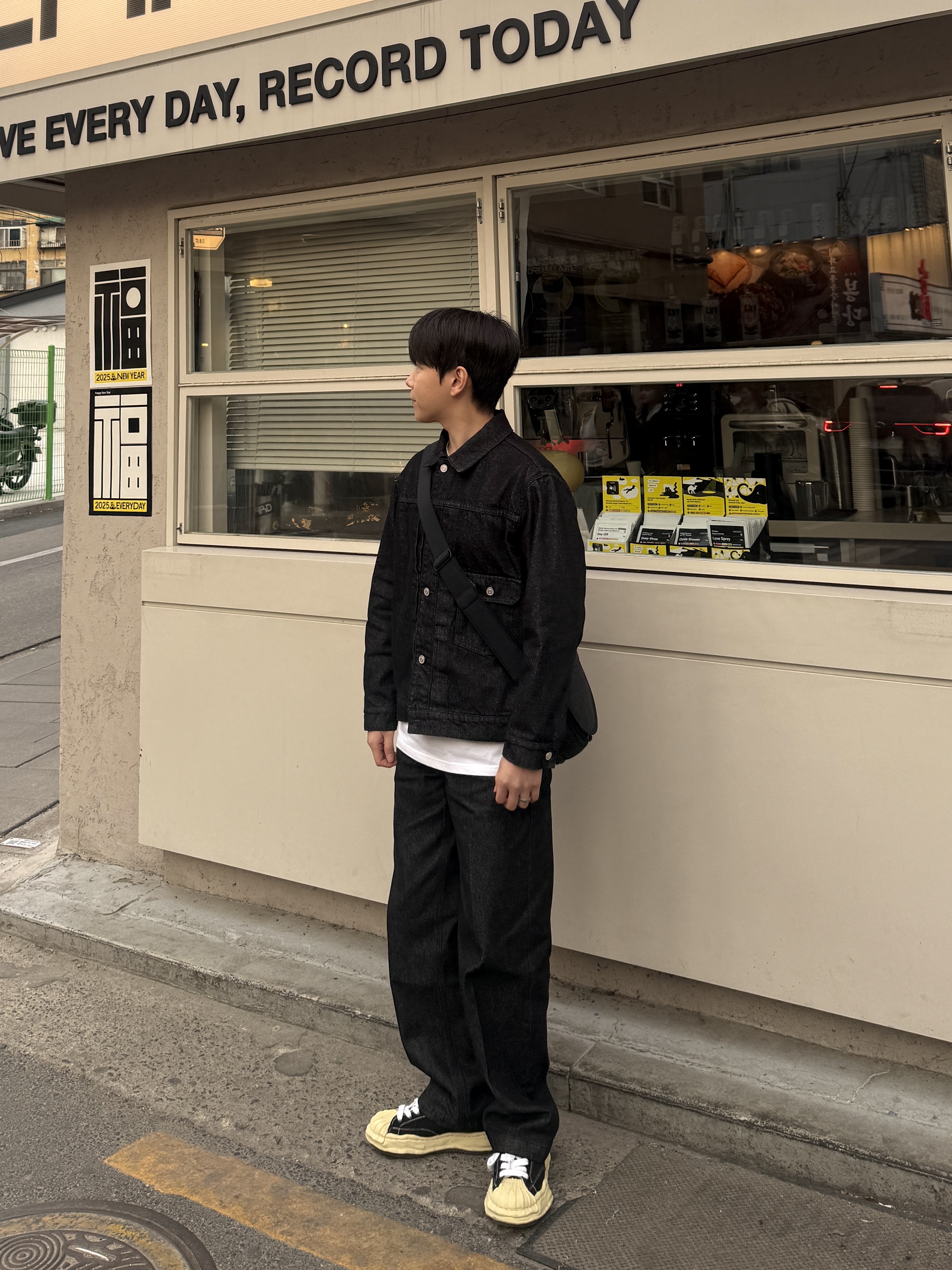 Maison Mihara Yasuhiro Blakey VL OG Sole Canvas Low-top Sneakers Black 착용 스타일
