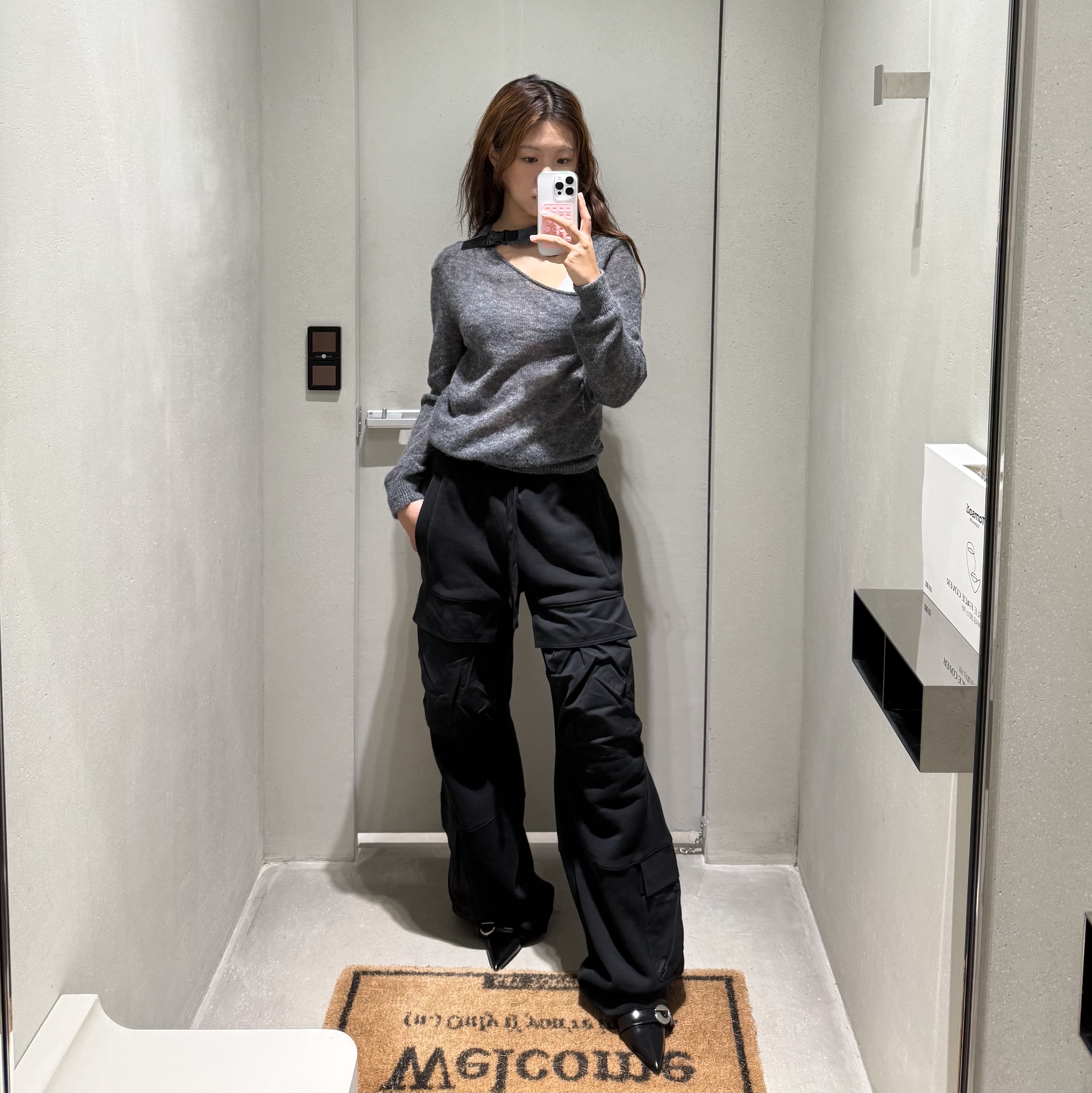Entire Studios Utility Sweats Soot - 25FW 착용 스타일 - 2