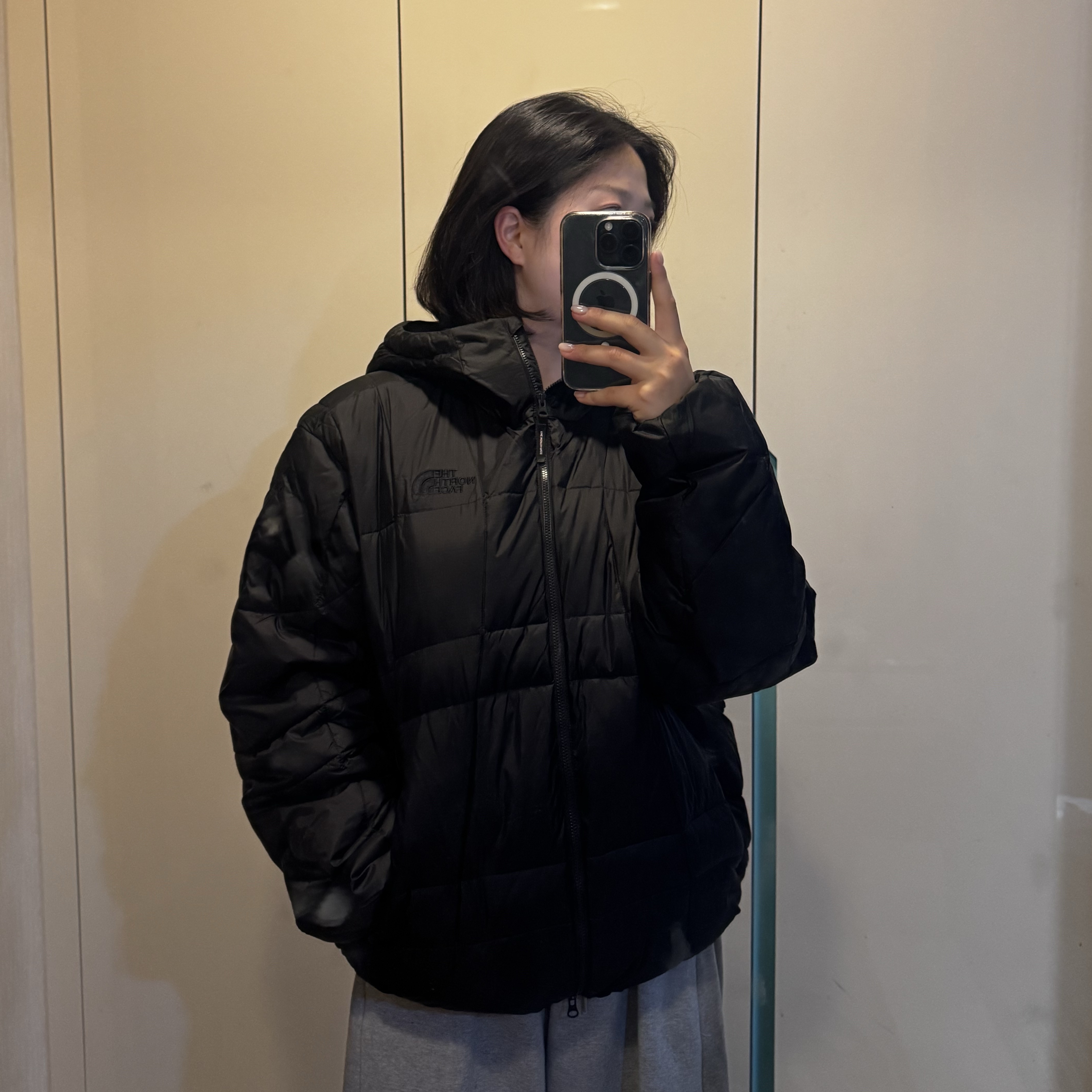 The North Face Wave LT On Jacket Black -25FW 착용 스타일