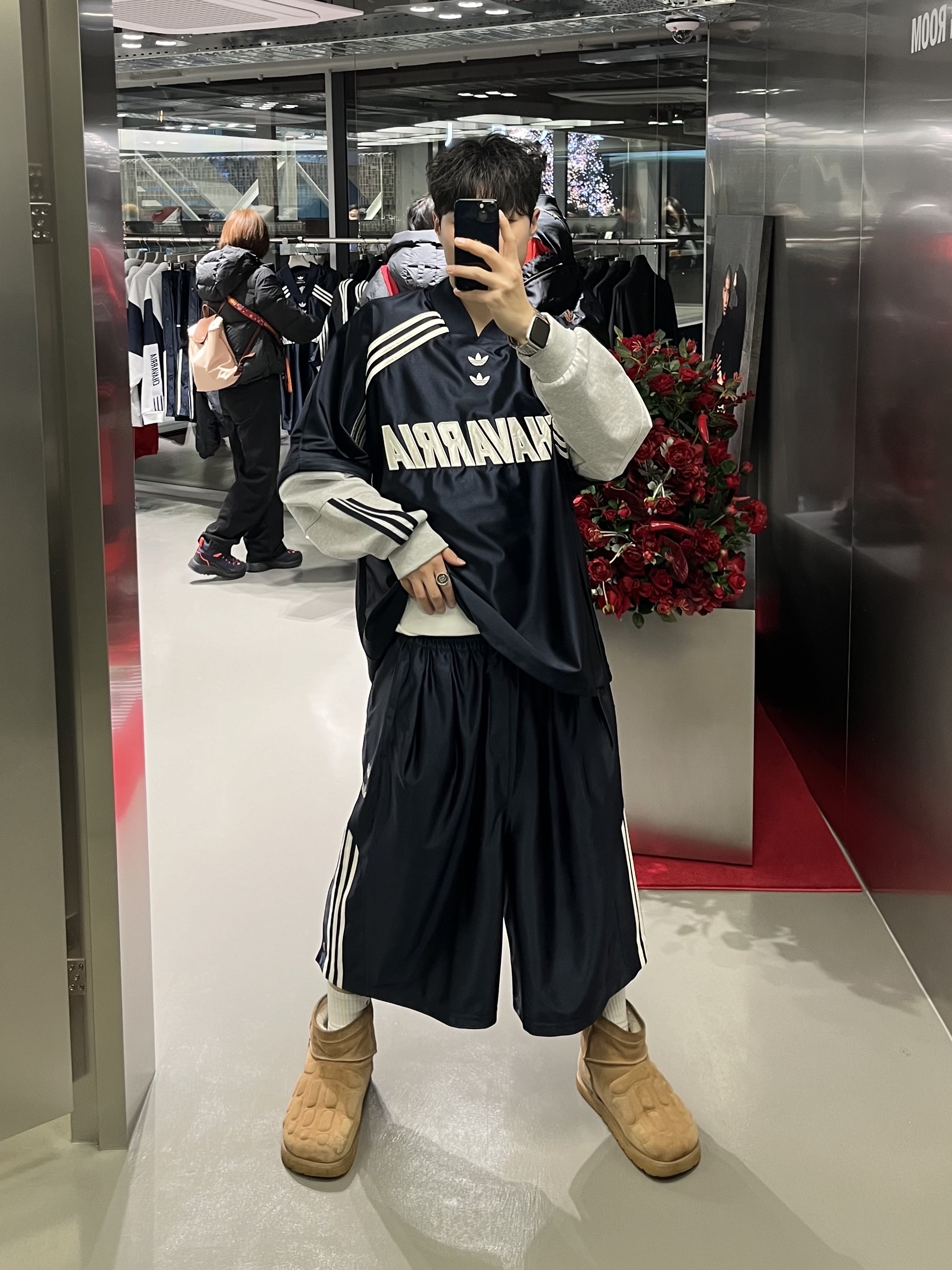 Adidas x Willy Chavarria Chavarria Heavyweight Zip Hoodie Black - KR Sizing, Adidas x Willy Chavarria Chavarria Twill Track Jacket Black - KR Sizing 착용 스타일 - 2