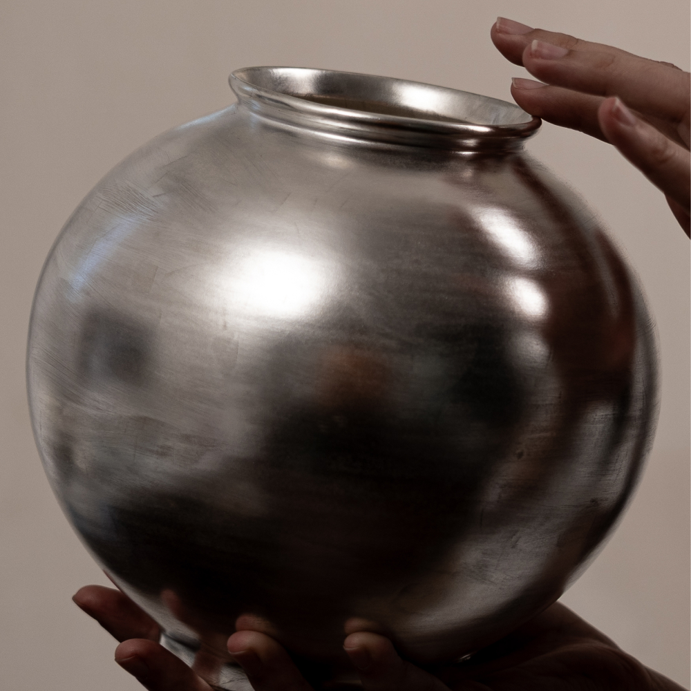 [3% 적립] [선물포장] 이도 은백 달항아리 18cm 핸드메이드([3% 적립] Yido pottery Silver-Glazed Moon Jar 18cm) - 4