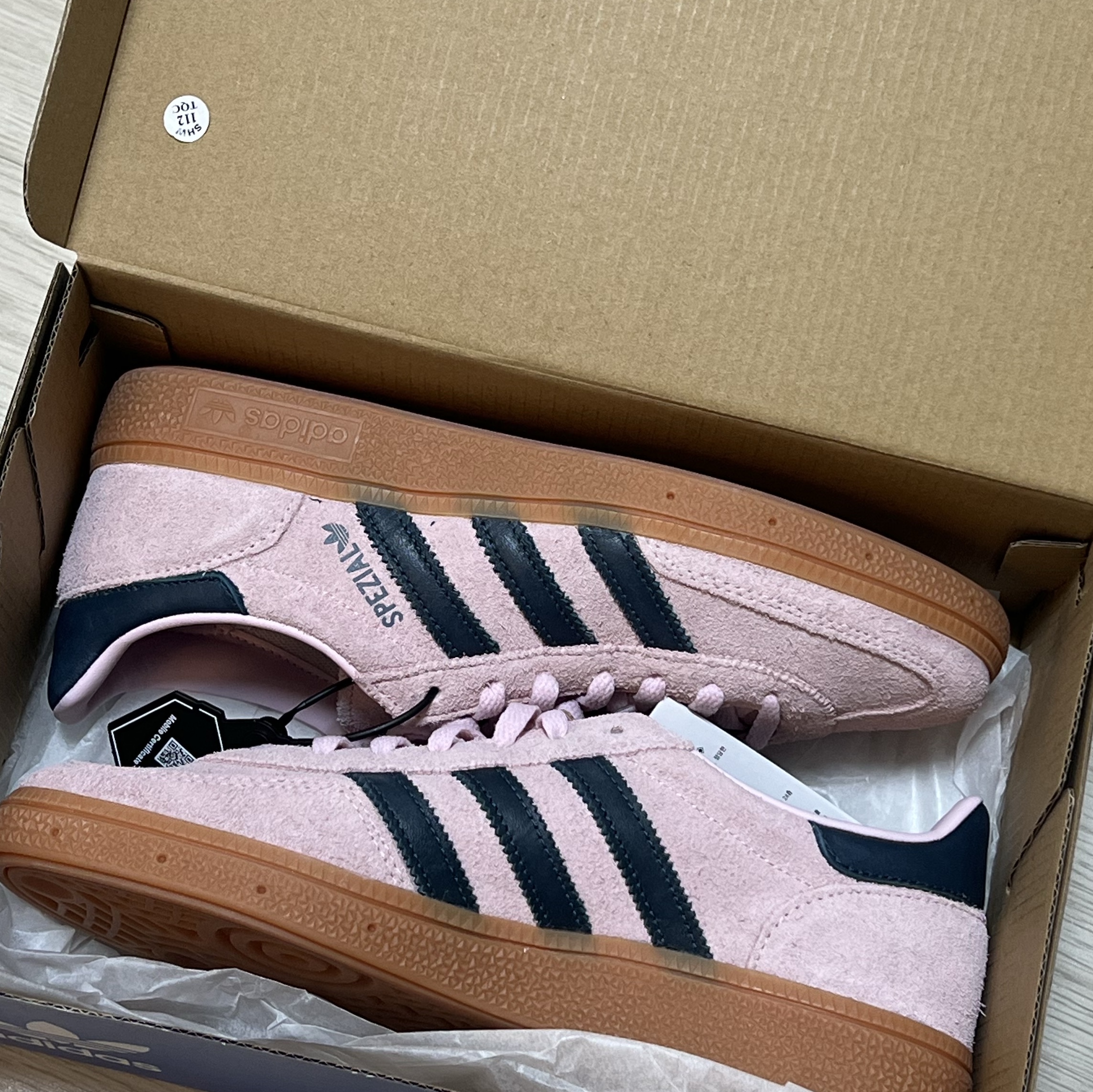 (W) Adidas Spezial Handball Clear Pink 착용 스타일