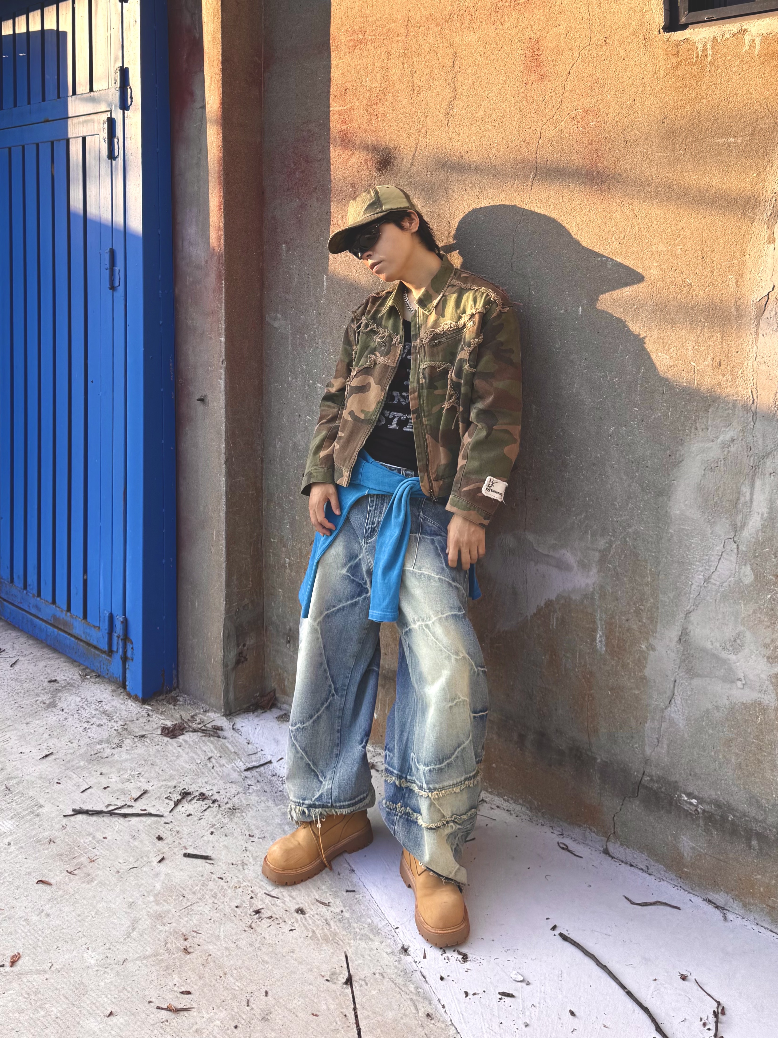 Oakley Plantaris Matte Black Frame Prizm Grey Lenses Regular Universal Fit, Kinchi x My Name Is Peter Boots - 888 (a) Yellow 착용 스타일 - 1