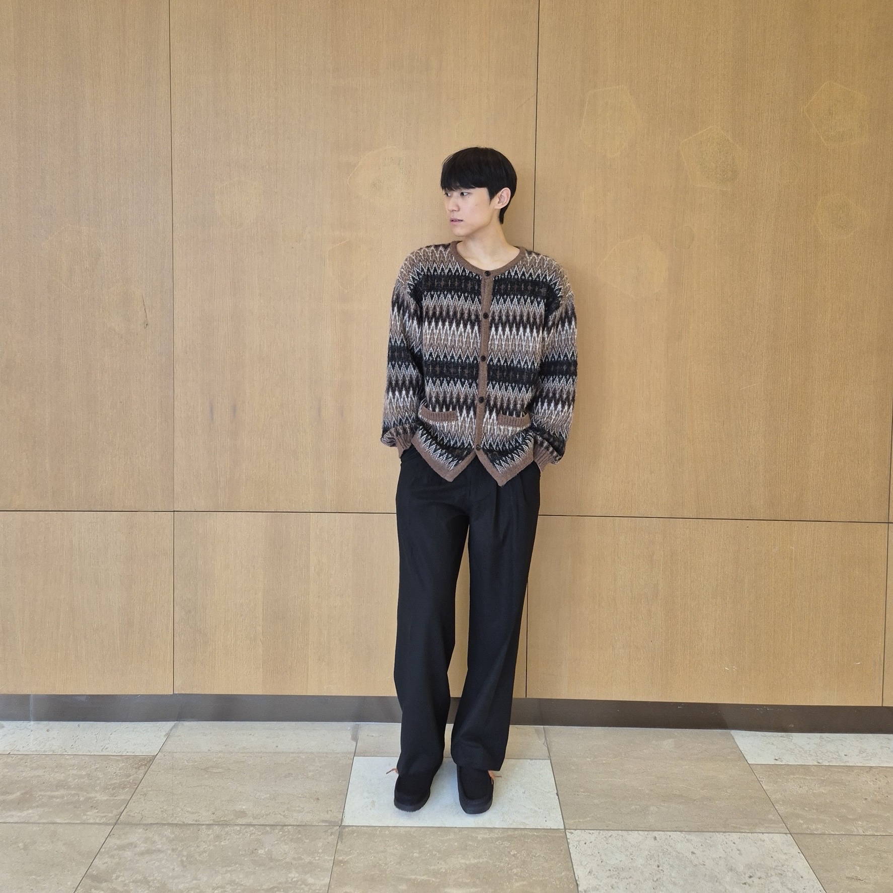 Clarks Wallabee Black Suede - 25FW 착용 스타일 - 4