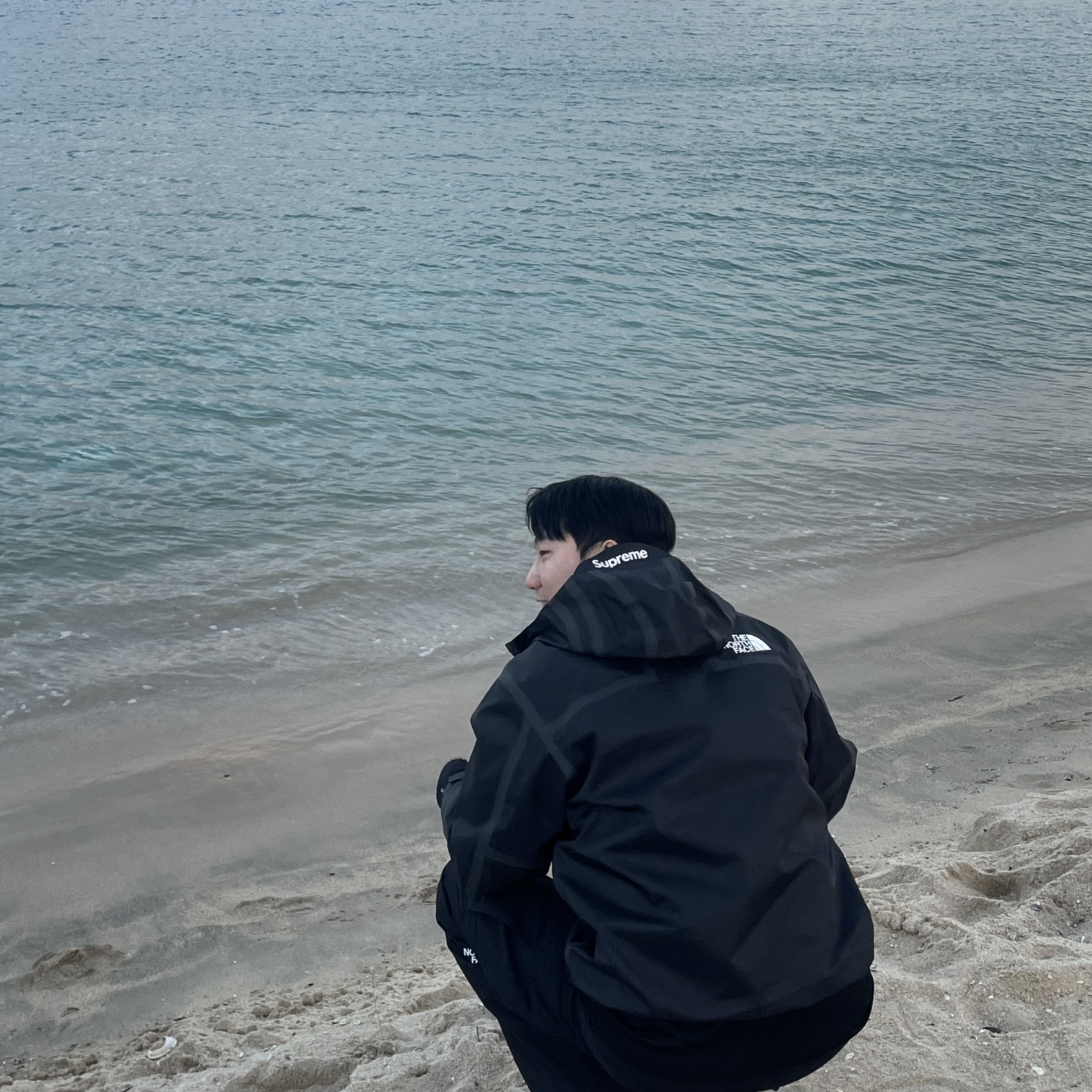 Supreme x The North Face Summit Series Outer Tape Seam Jacket Black - 21SS 착용 스타일 - 2