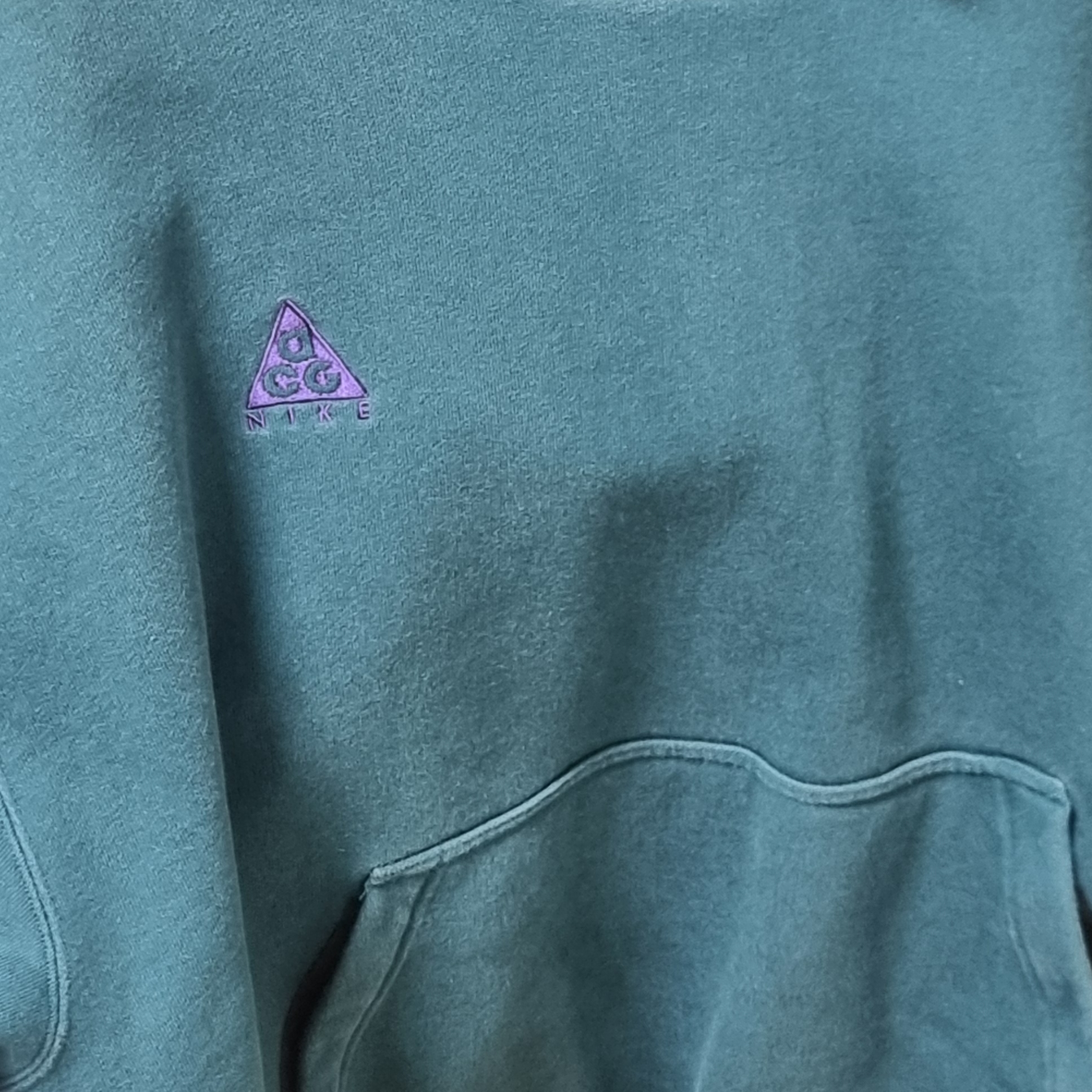 Nike ACG Pullover Hoodie Midnight Turquoise - Asia 착용 스타일