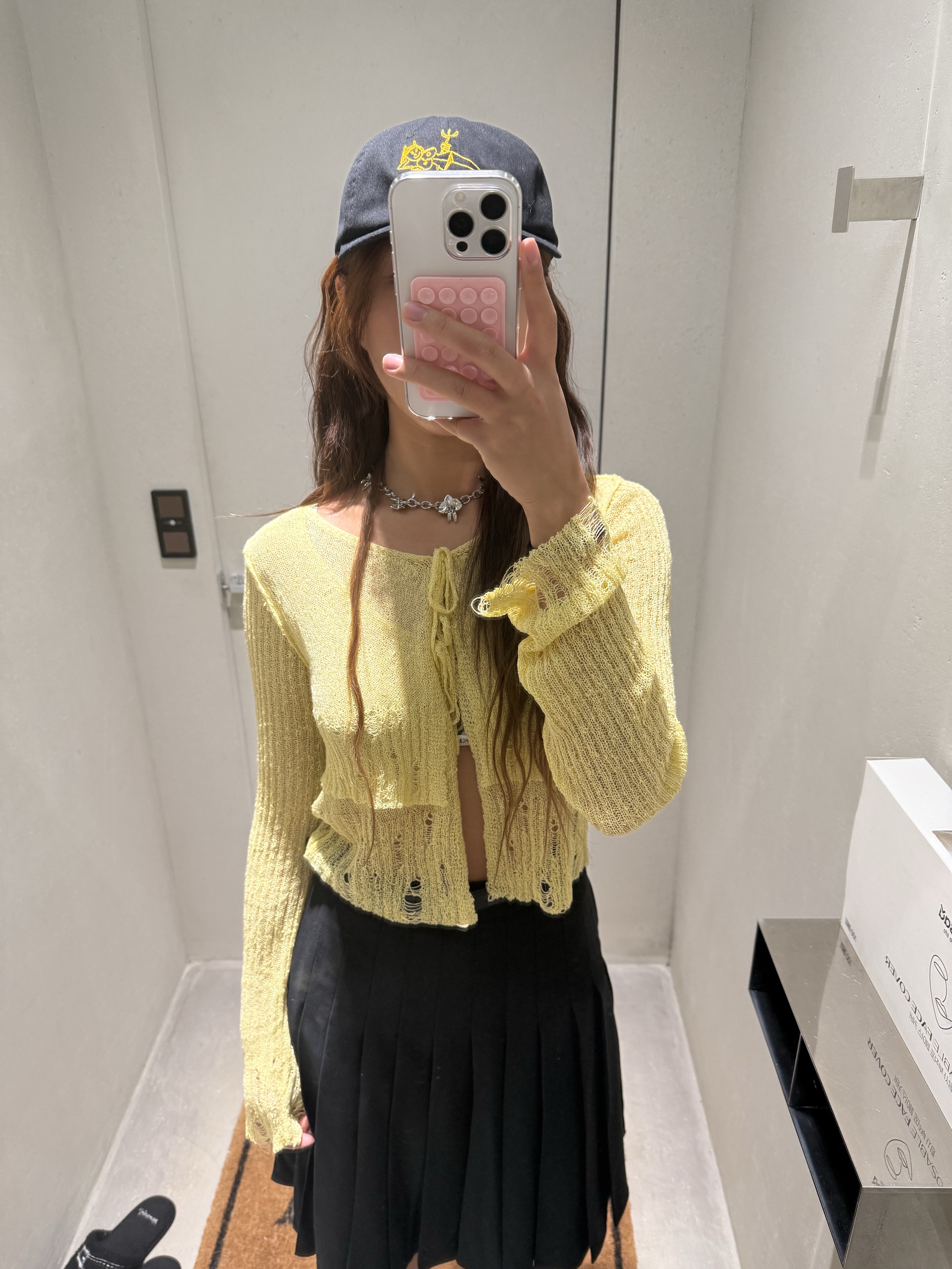 Perverze Women Double Sheer Cardigan Cream - 25SS 착용 스타일 - 1