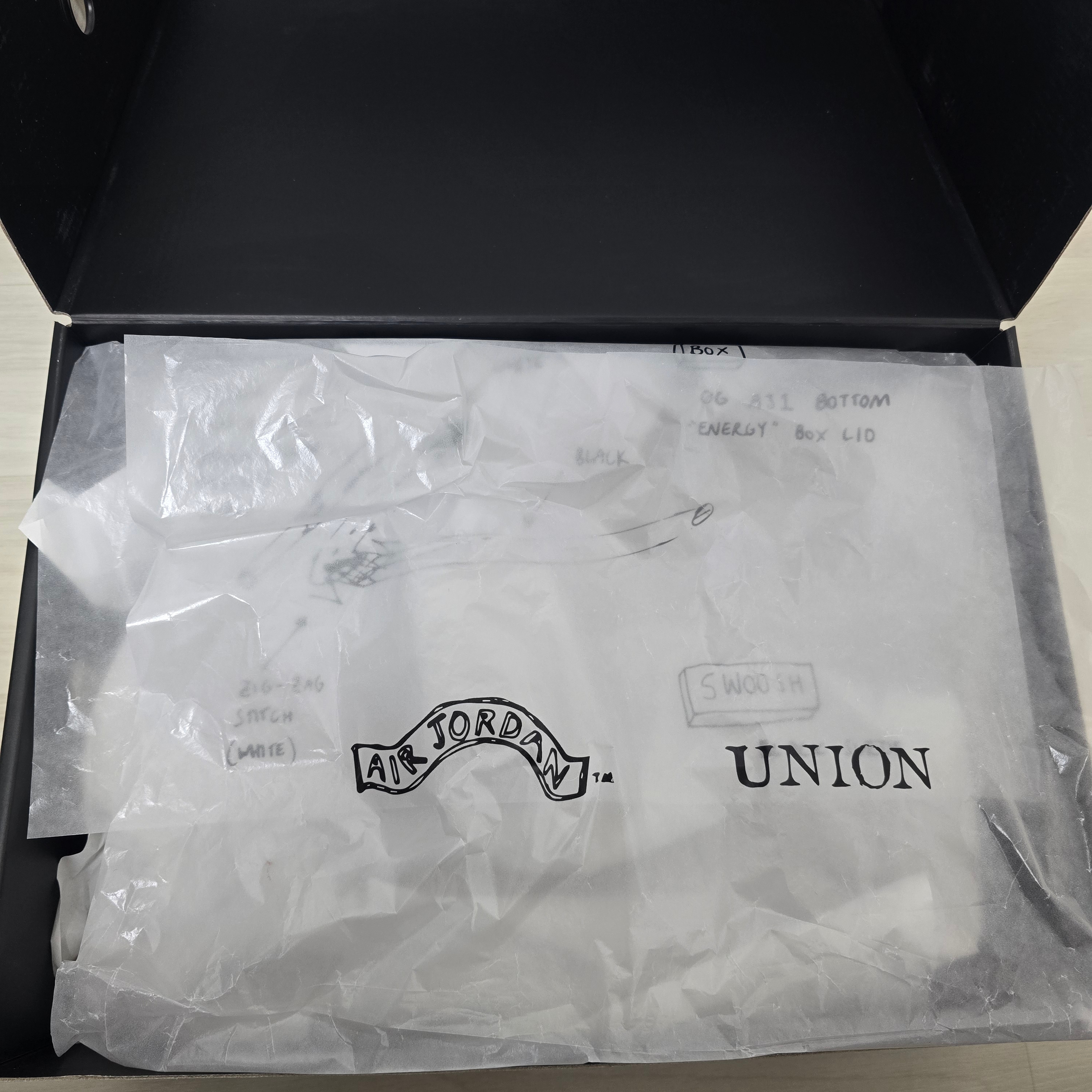 Jordan 1 x Union Retro High OG Chicago Shadow 착용 스타일 - 2