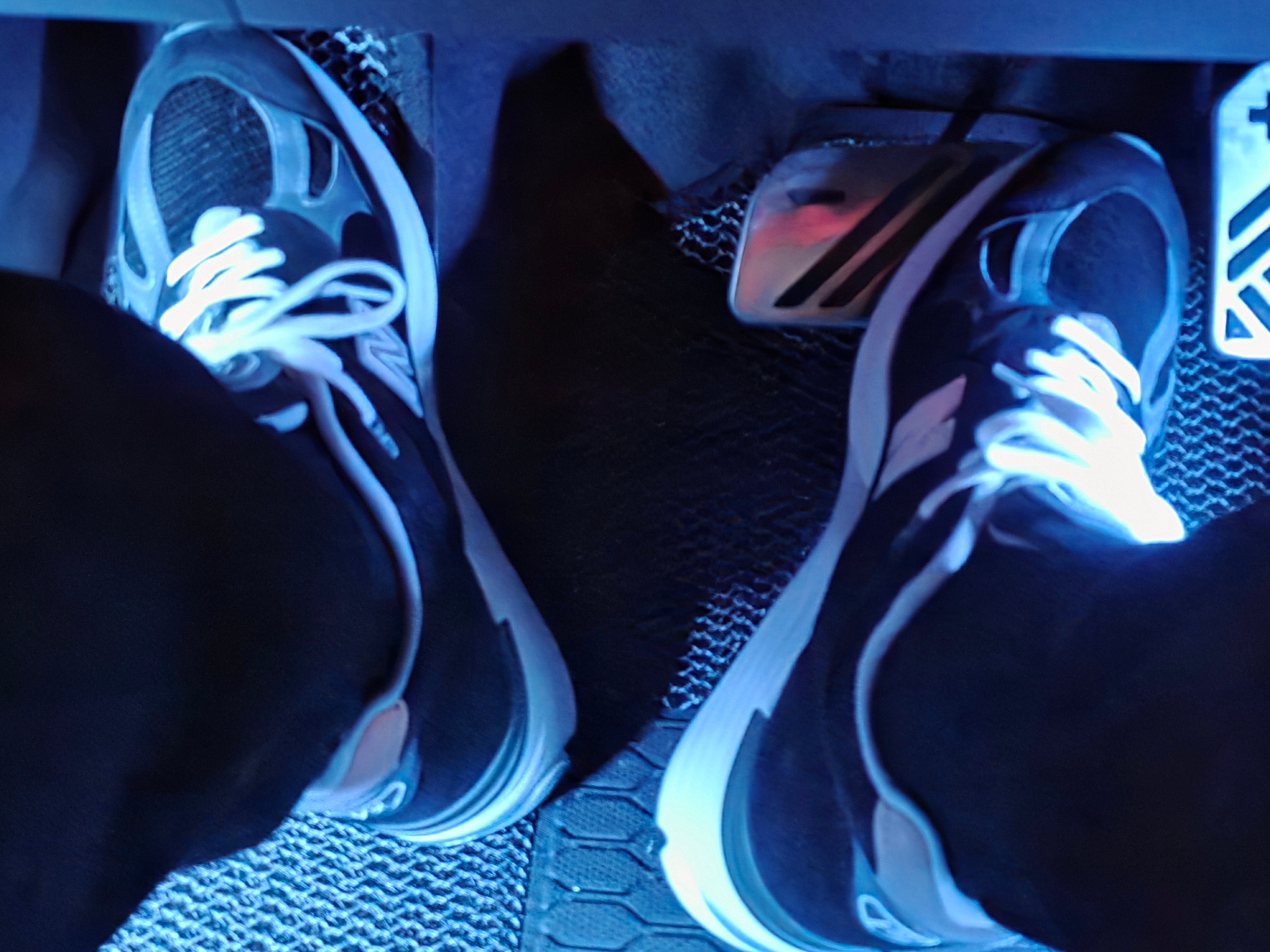New Balance 991v2 Made in UK Black 착용 스타일 - 2