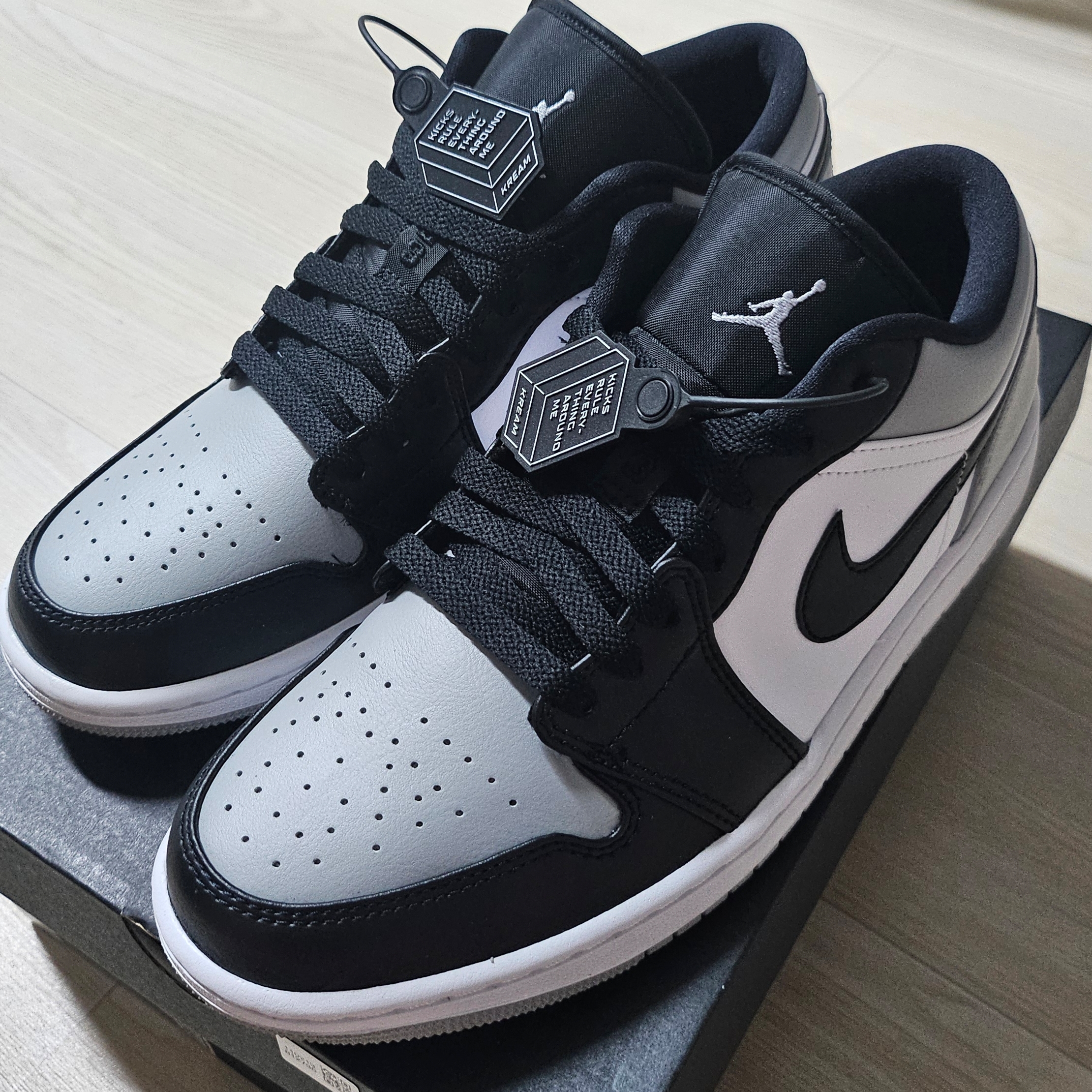 Jordan 1 Low Light Smoke Grey Black 착용 스타일