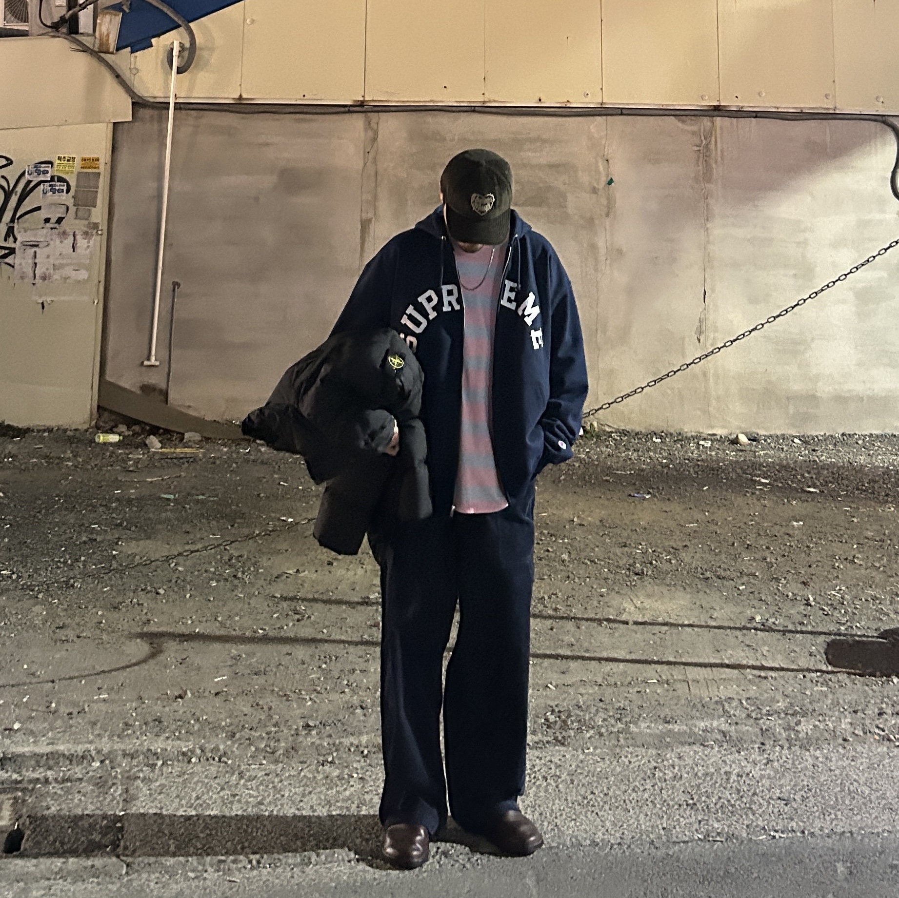 Human Made 6 Panel Corduroy Cap Brown, Supreme x Champion Zip Up Hooded Sweatshirt Navy - 24SS 착용 스타일