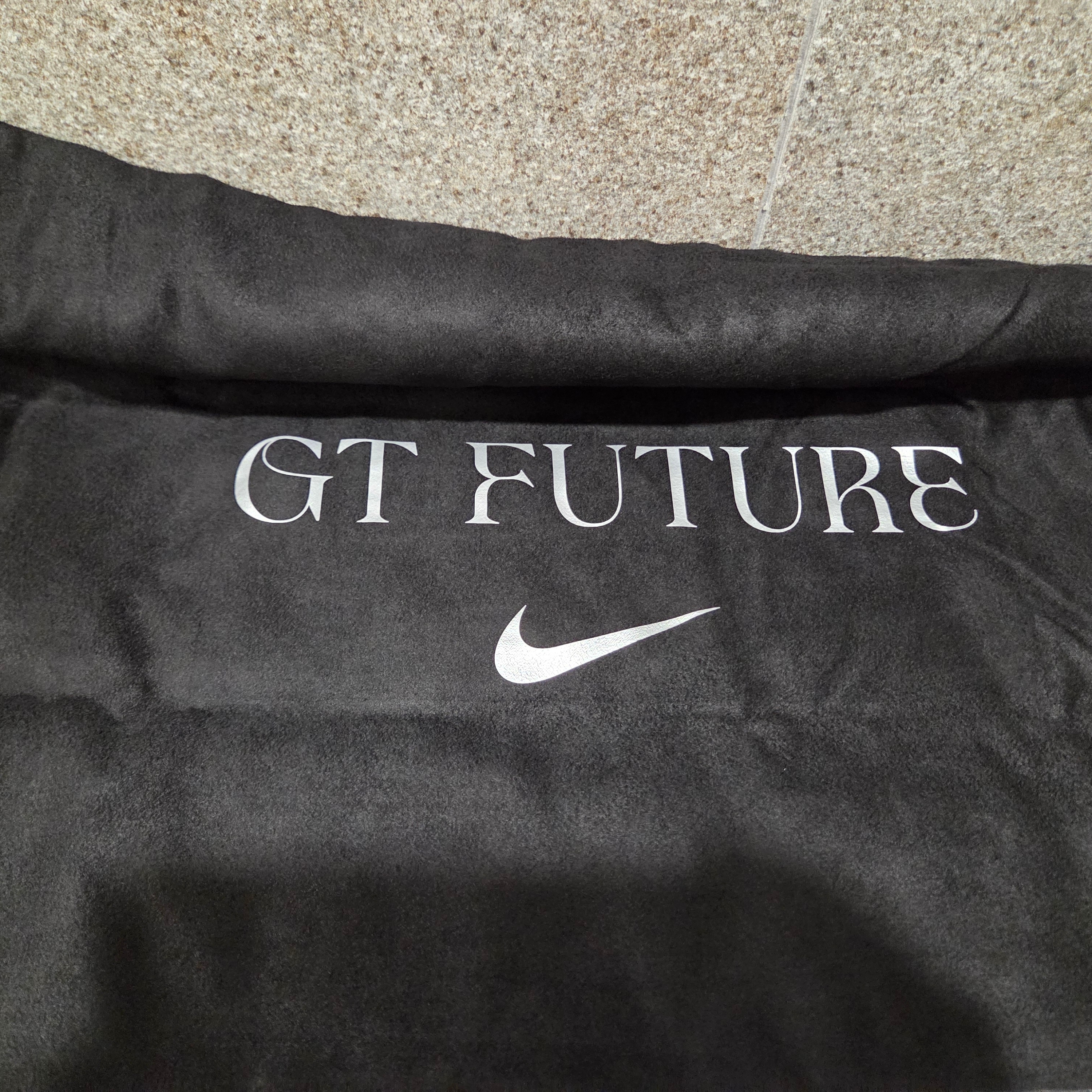 Nike G.T. Future EP Metallic Silver White 착용 스타일 - 8