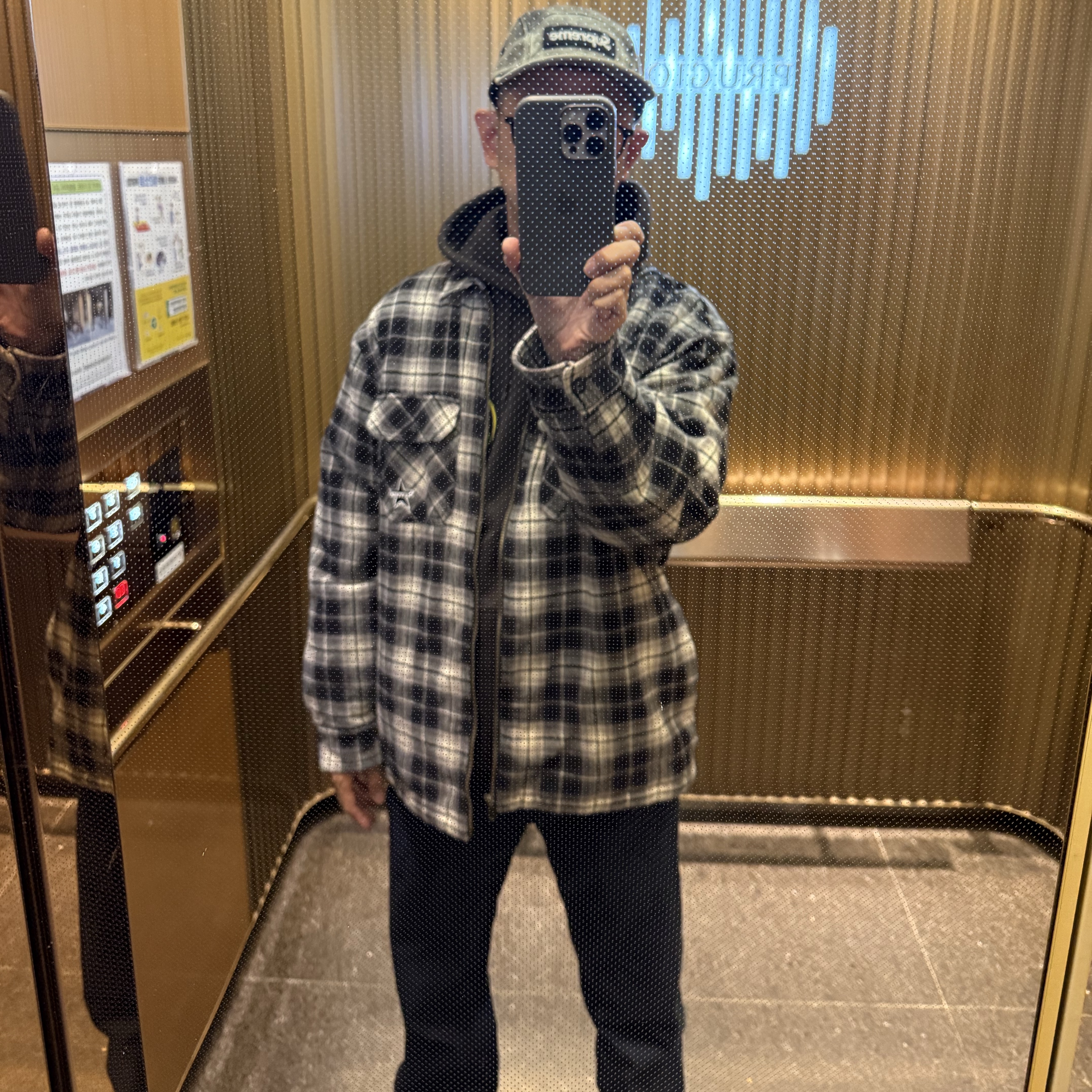 Supreme Thermal Lined Zip Up Flannel Shirt Black - 25FW, Supreme Denim Camp Cap Washed Black - 25FW 착용 스타일