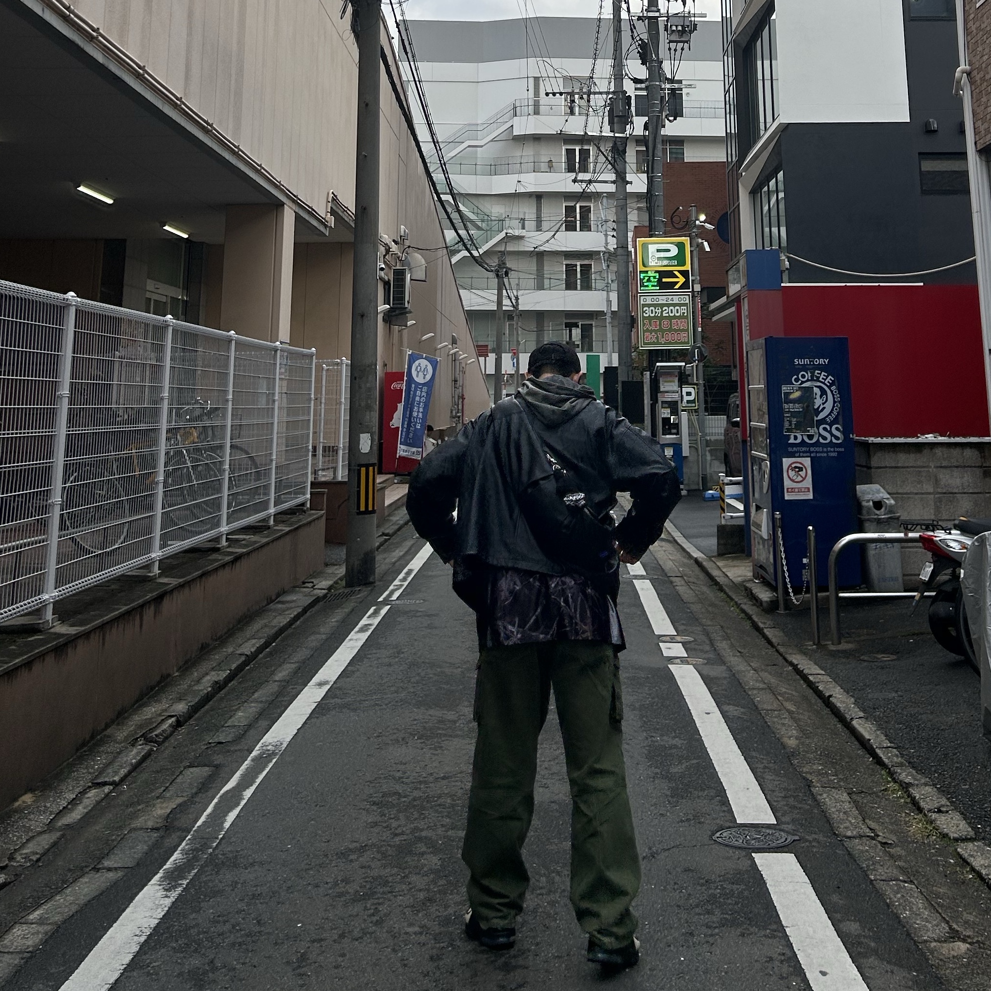 Oakley Eye Jacket Redux Matte Black Frame Prizm Grey Lenses High Bridge Fit, Nike x Stussy Air Penny II Rattan and Limestone 착용 스타일 - 4
